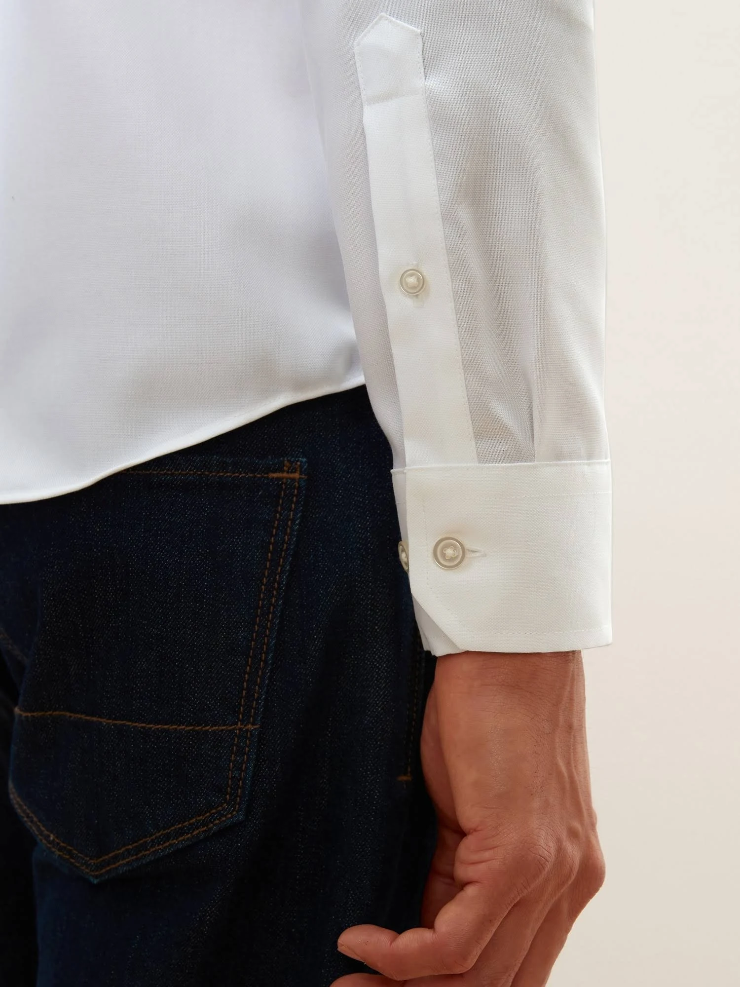Men's Slim-Fit Untucked Non-Iron Shirt White