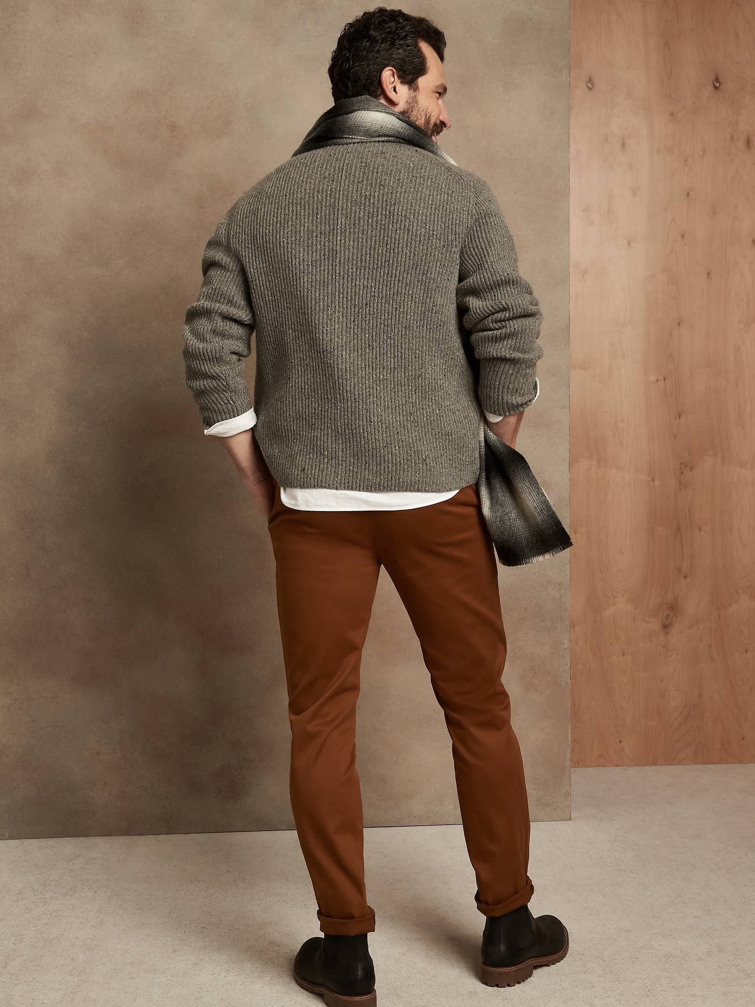 Banana Republic Men's Skinny Rapid Movement Chino Pant Rust Brown Size 33W 32L