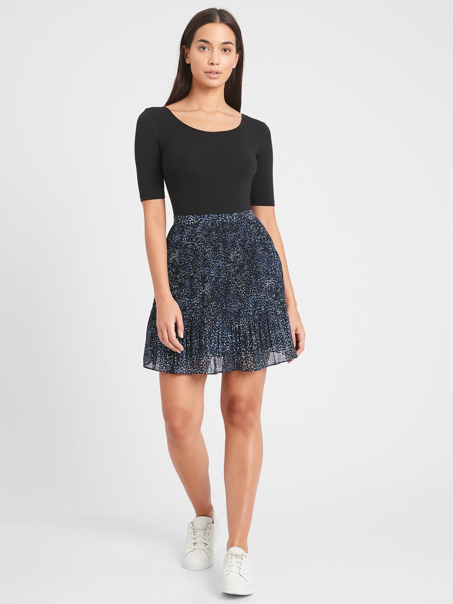 Banana Republic Women's Pleated Mini Skirt Navy Mini Dot Size 14