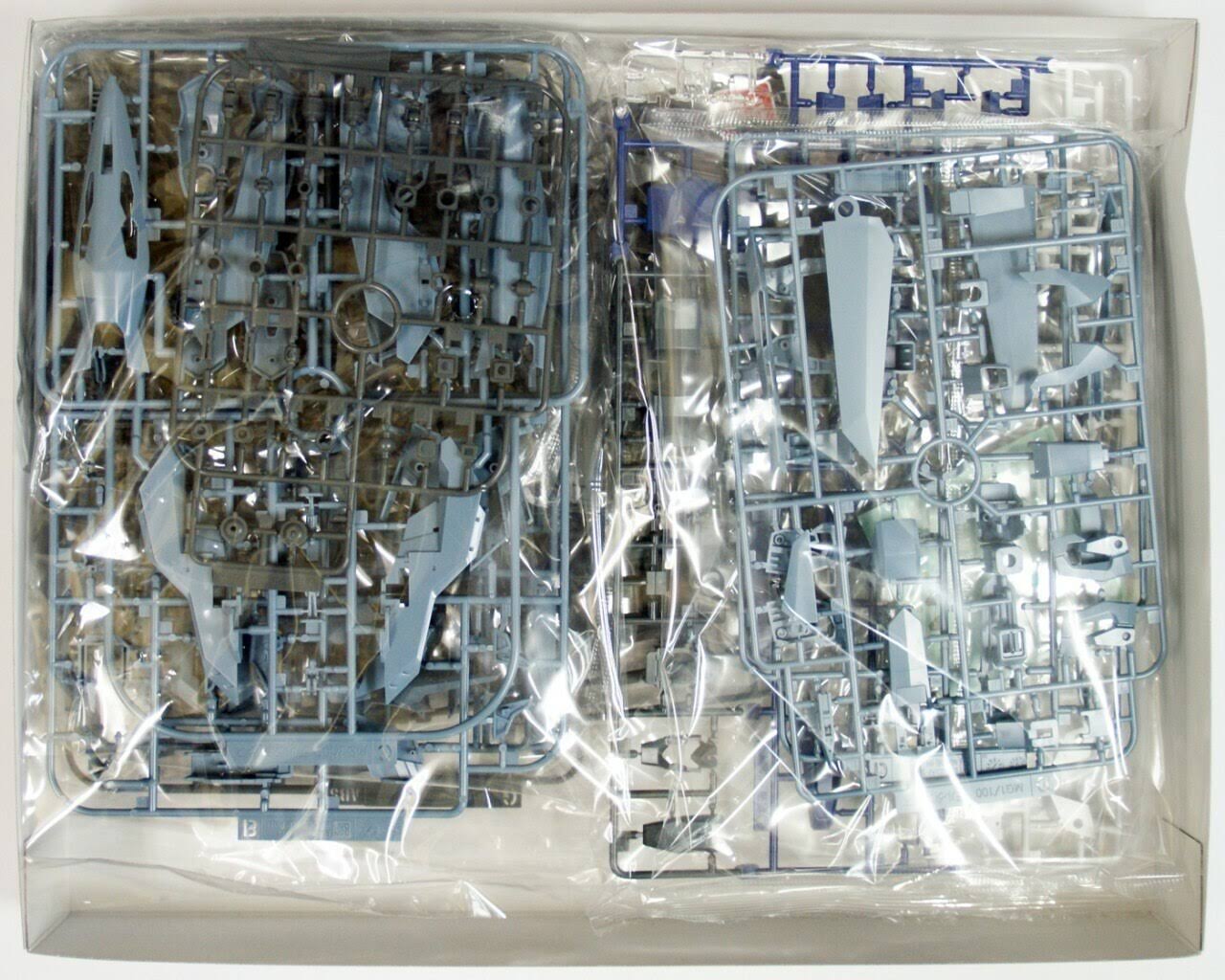 Bandai mg MSN-001A1 Delta Plus