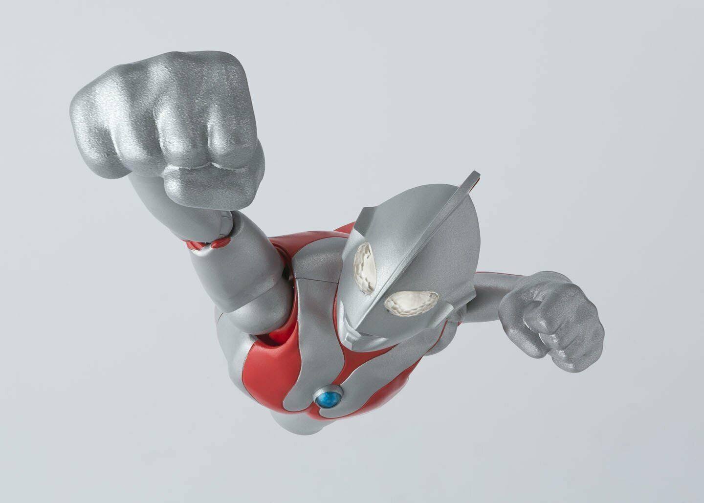 Ultraman S.H. Figuarts Action Figure - Ultraman