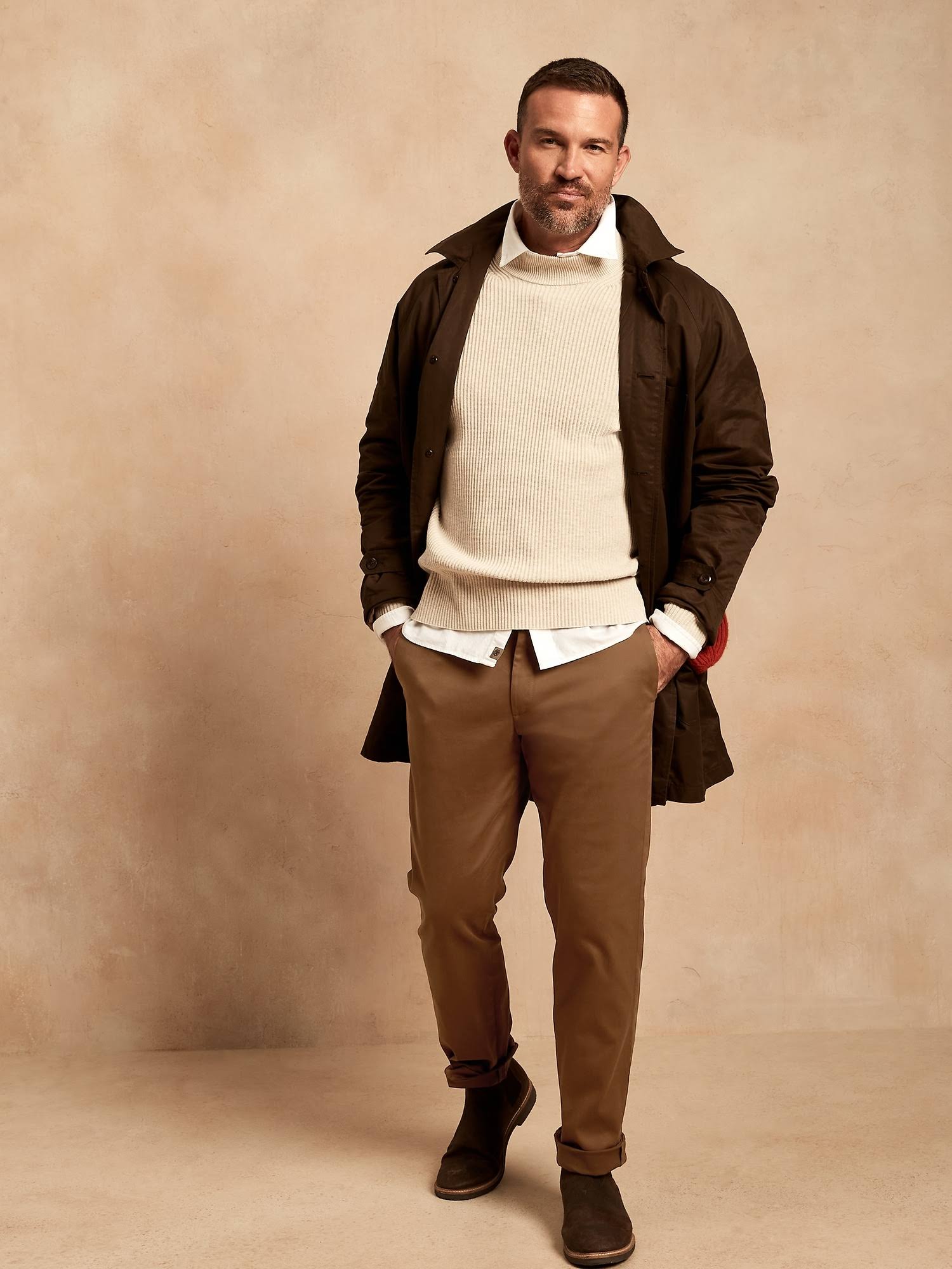 Banana Republic Men's Straight Rapid Movement Chino Pant Sand Size 36W 30L