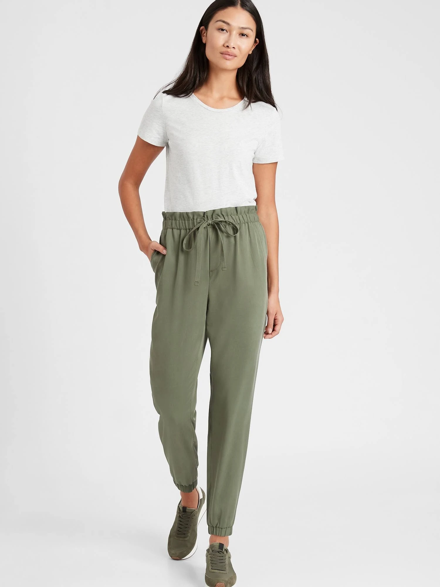 Banana Republic Women's Tencel Paperbag Jogger Flight Jacket Green Size XL