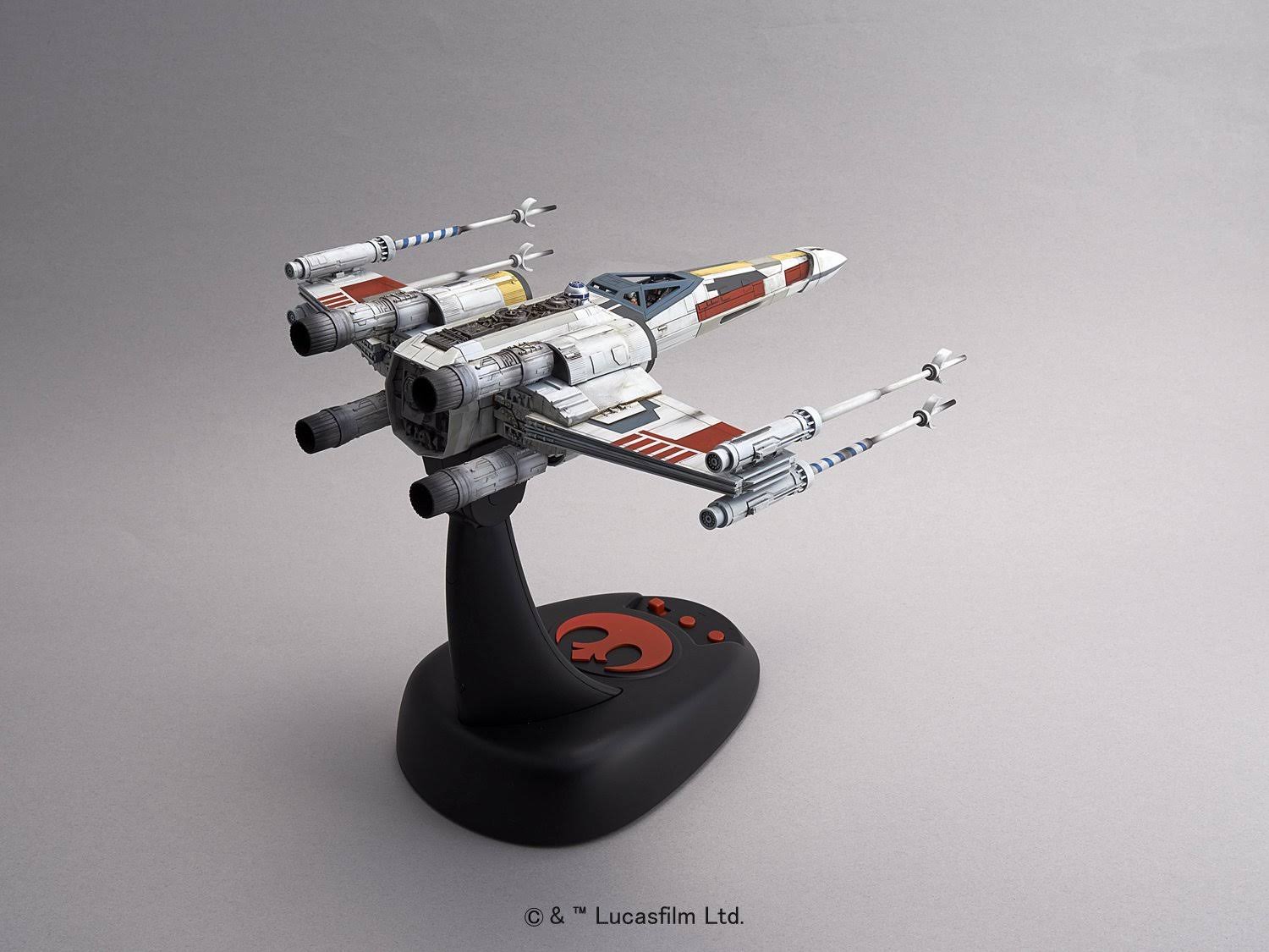 Bandai Star Wars X-Wing Starfighter Moving Edition 1/48 Scale Plastic Model