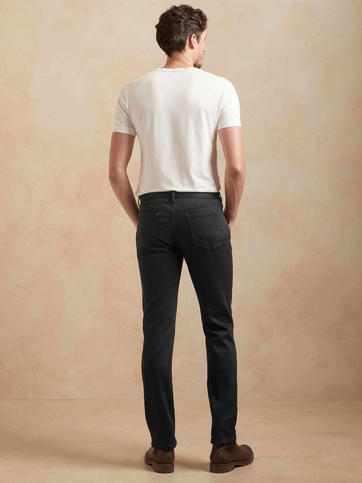 Banana Republic Men's Slim Luxe Traveler Black Jean True Black Size 30W 32L