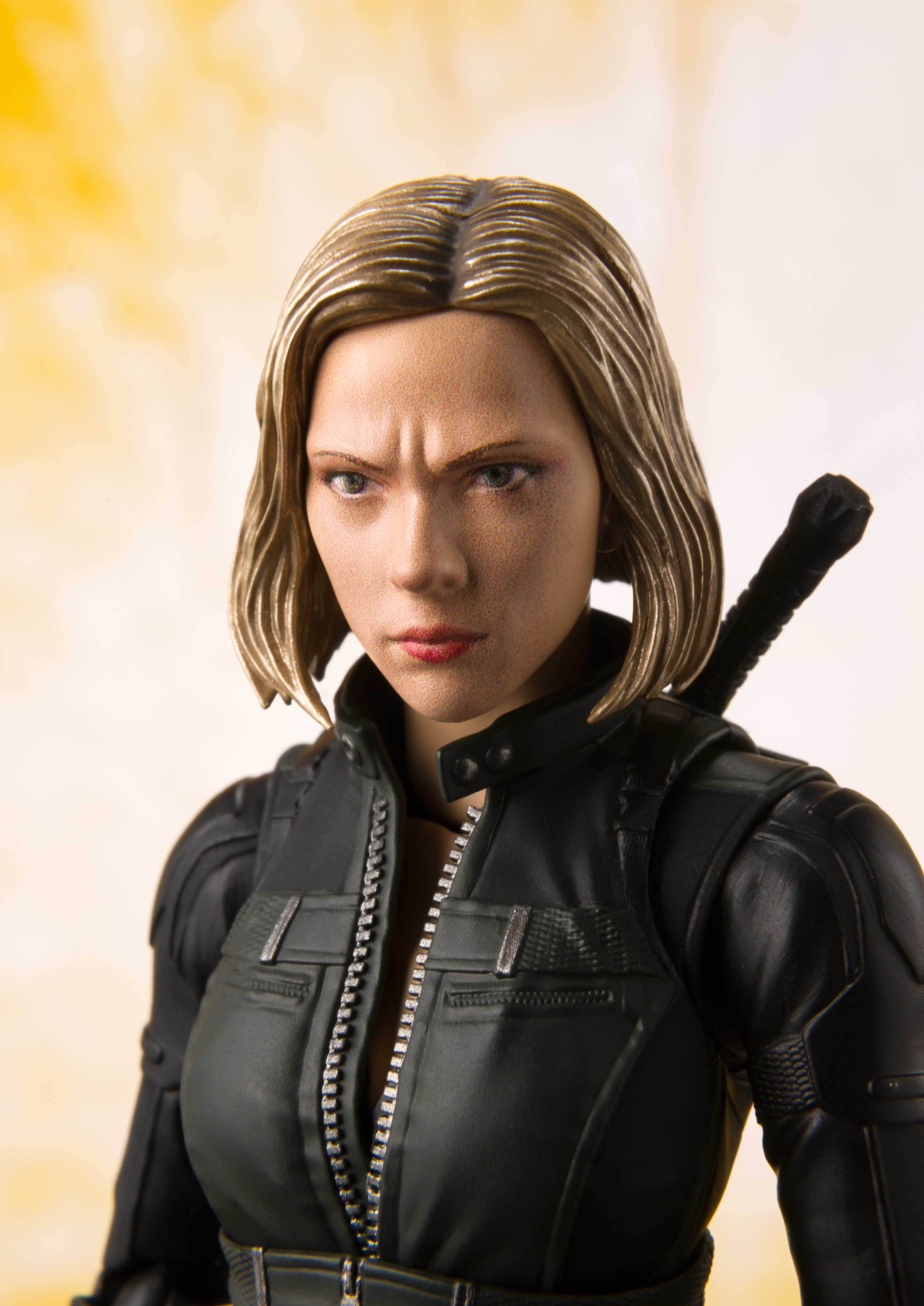 Avengers Infinity War S.H.Figuarts Action Figure - Black Widow & Tamashii Effect Explosion