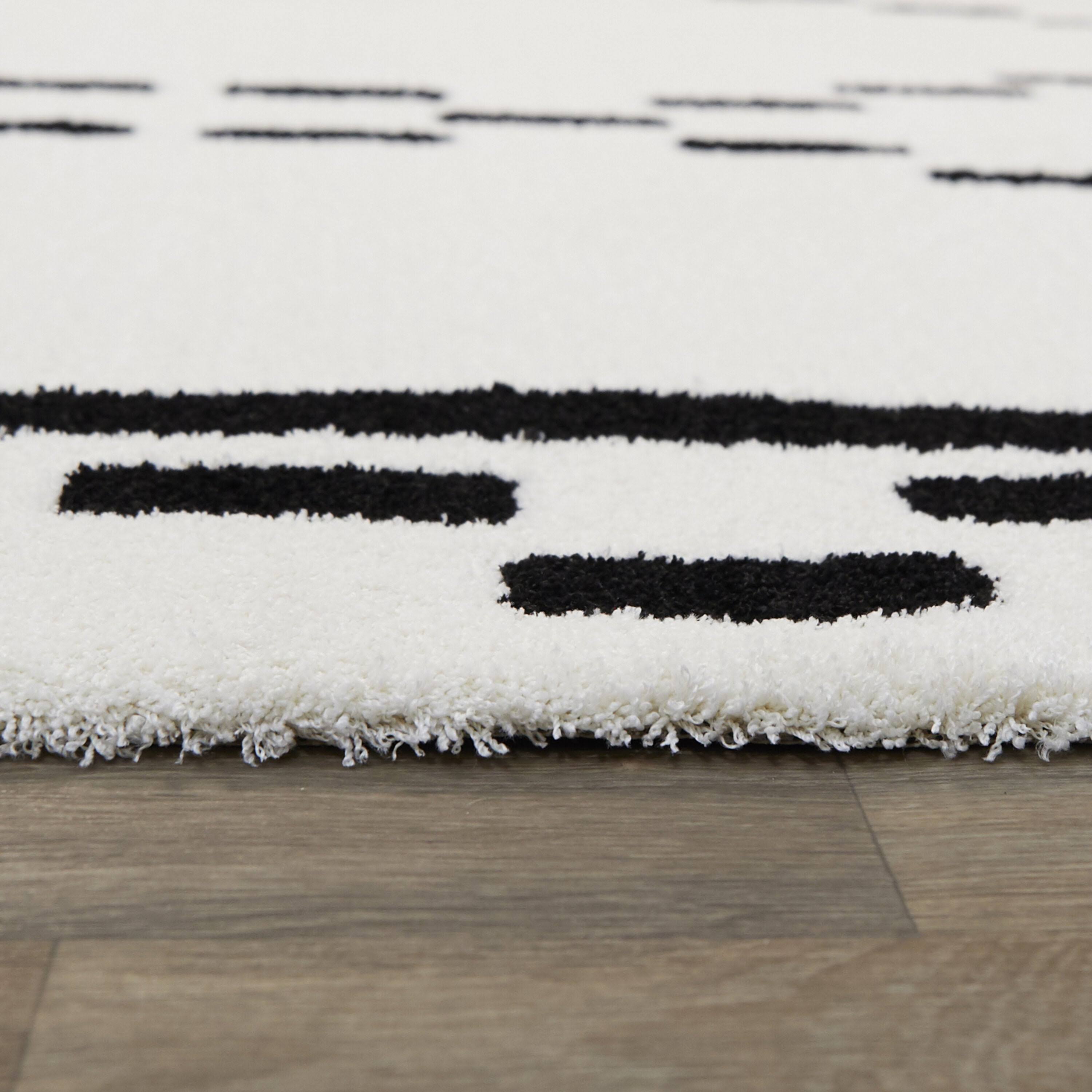 Hadden Contemporary Area Rug - 5&3x22 x 7& - Black