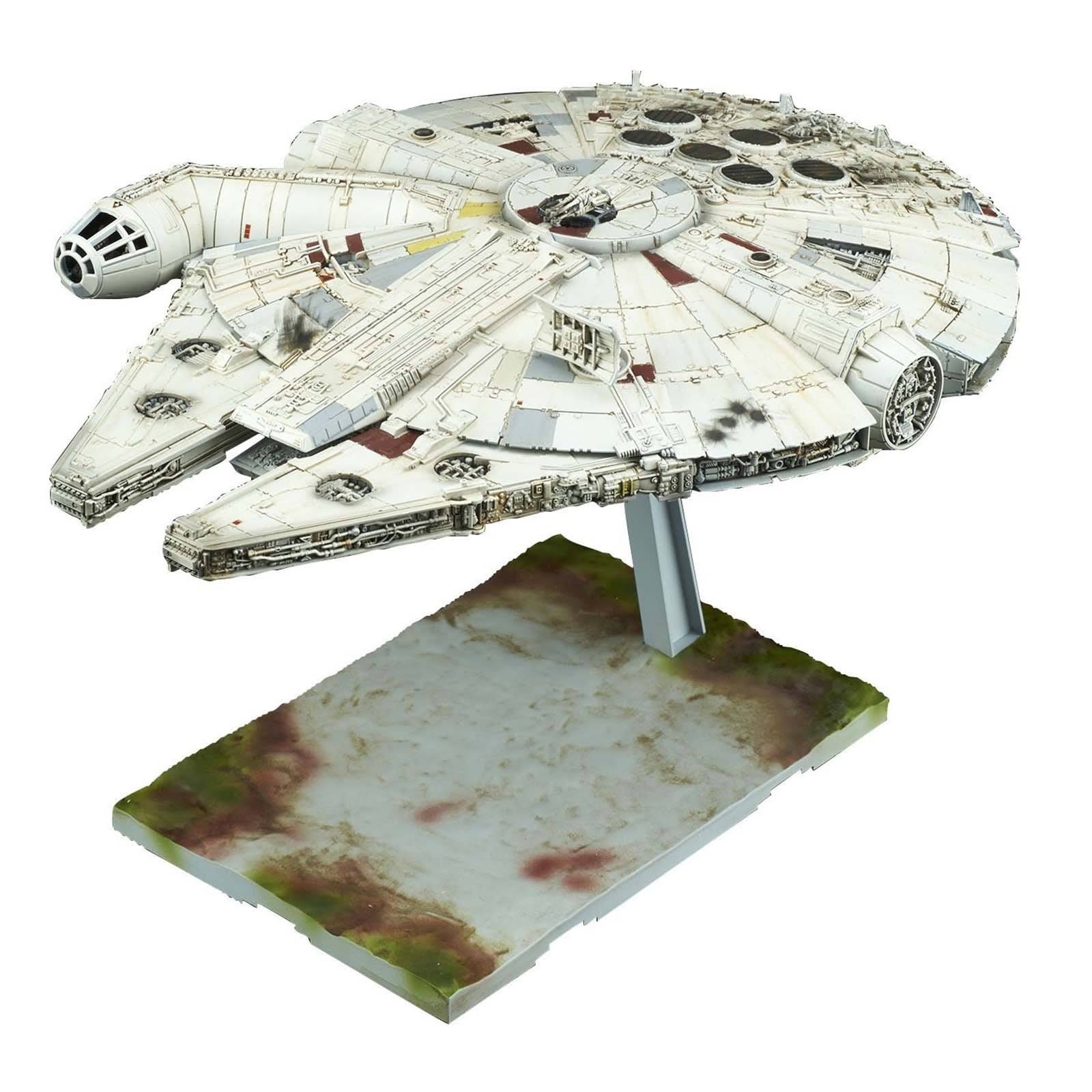 Millennium Falcon Star Wars The Last Jedi Bandai 1/144 Plastic Model
