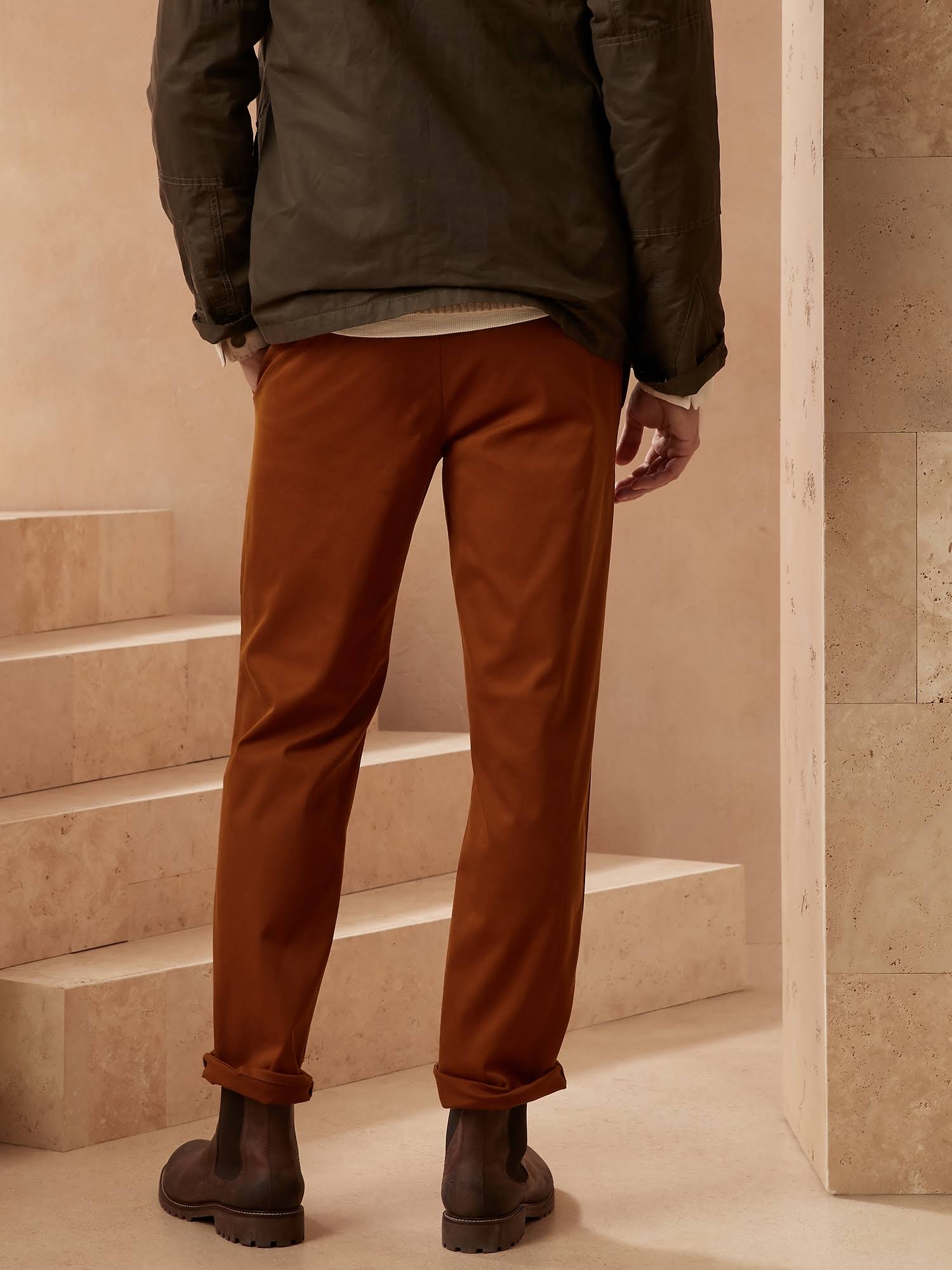 Banana Republic Men's Straight Rapid Movement Chino Pant Rust Brown Size 31W 34L