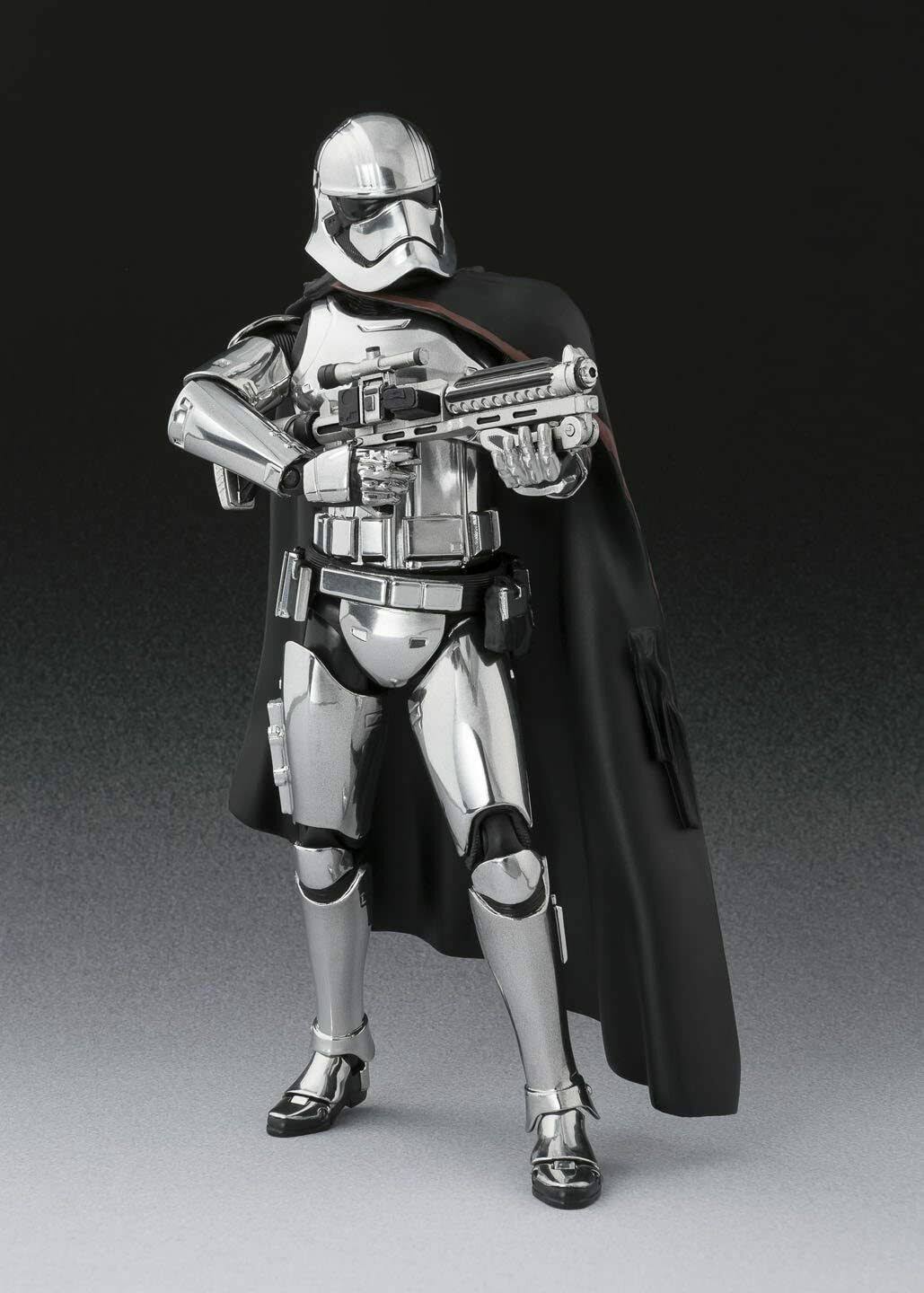 S.H.Figuarts Captain Phasma (Star Wars: The Last Jedi)