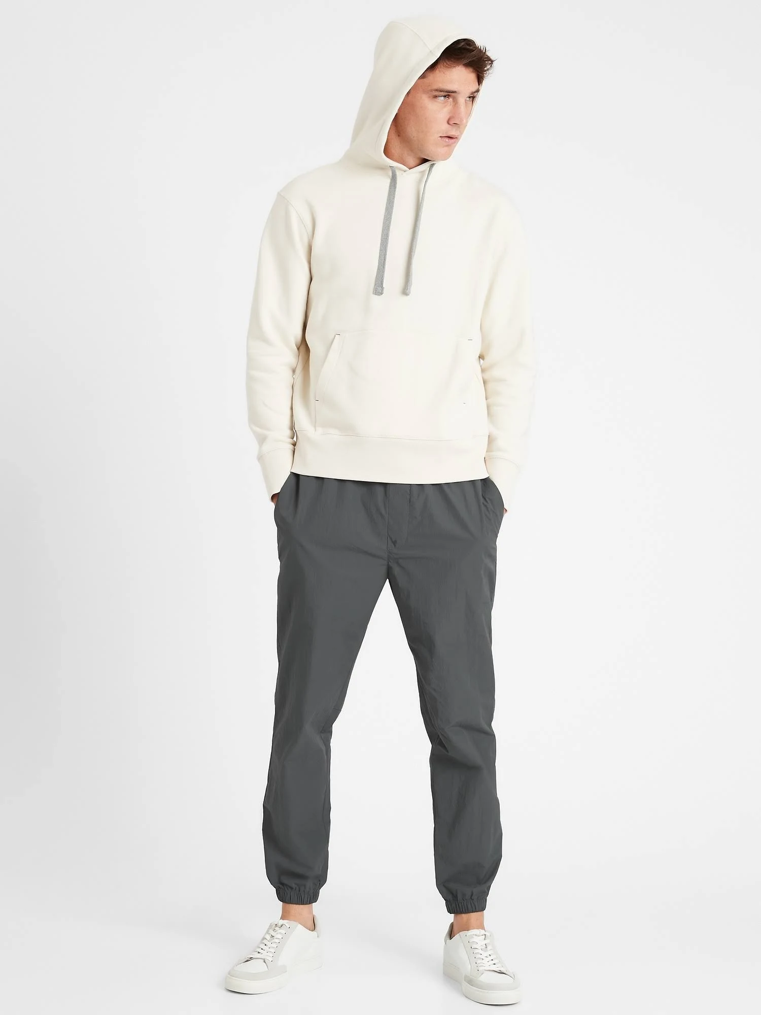 Banana Republic Men's Slim Water-Repellent Jogger Thunder Gray Size Xs