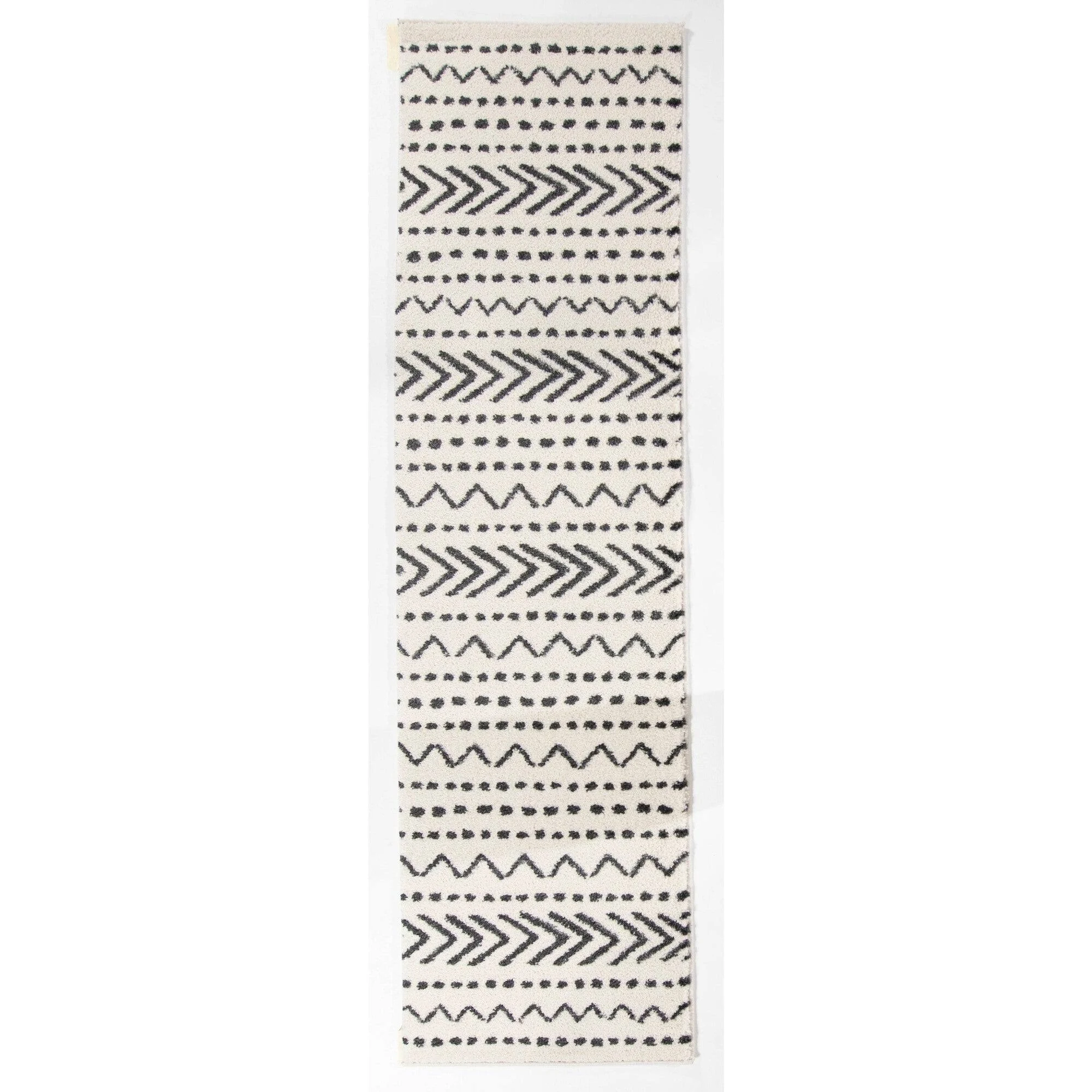 Adebayo Tribal Indoor Area Rug - 8&8x22 x 12& - Cream