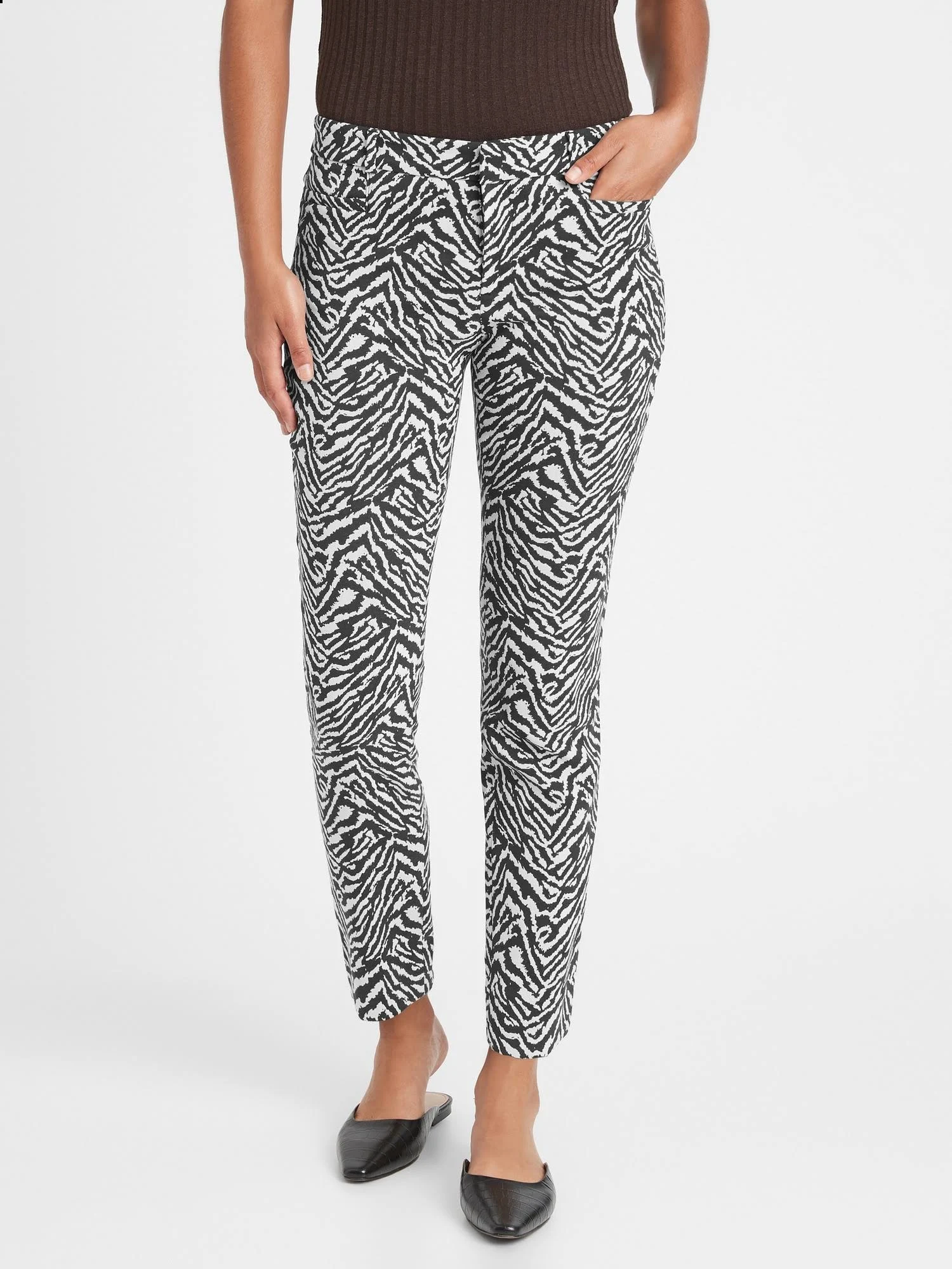 Banana Republic Women's Mid-Rise Skinny Sloan Pant Black Zebra Print Size 6 Regular