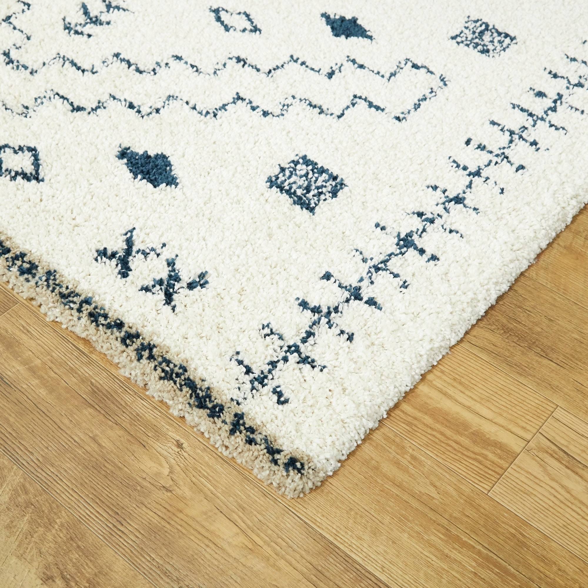 Hearthstone Dawa 7&10 x 10& Area Rug in White