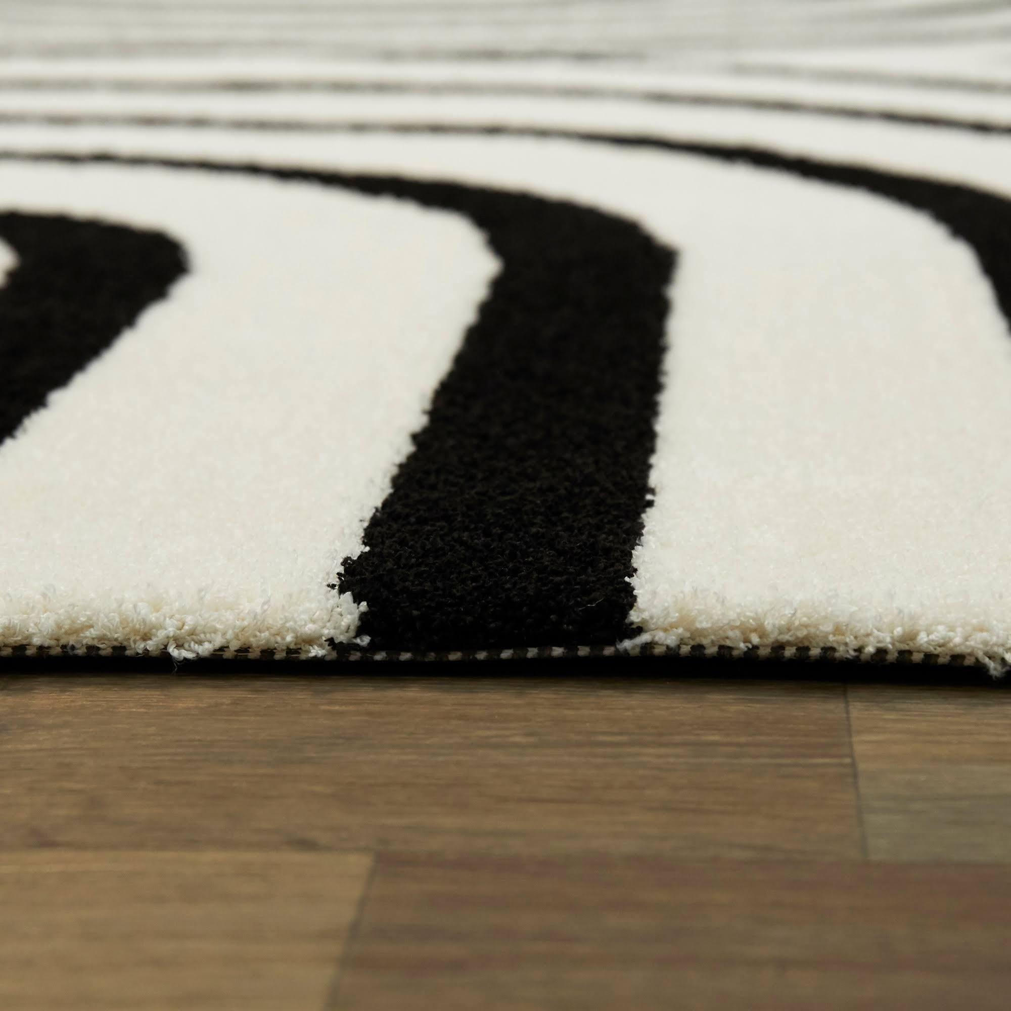 BALTA Thompson White 5 ft. x 7 ft. Contemporary Area Rug