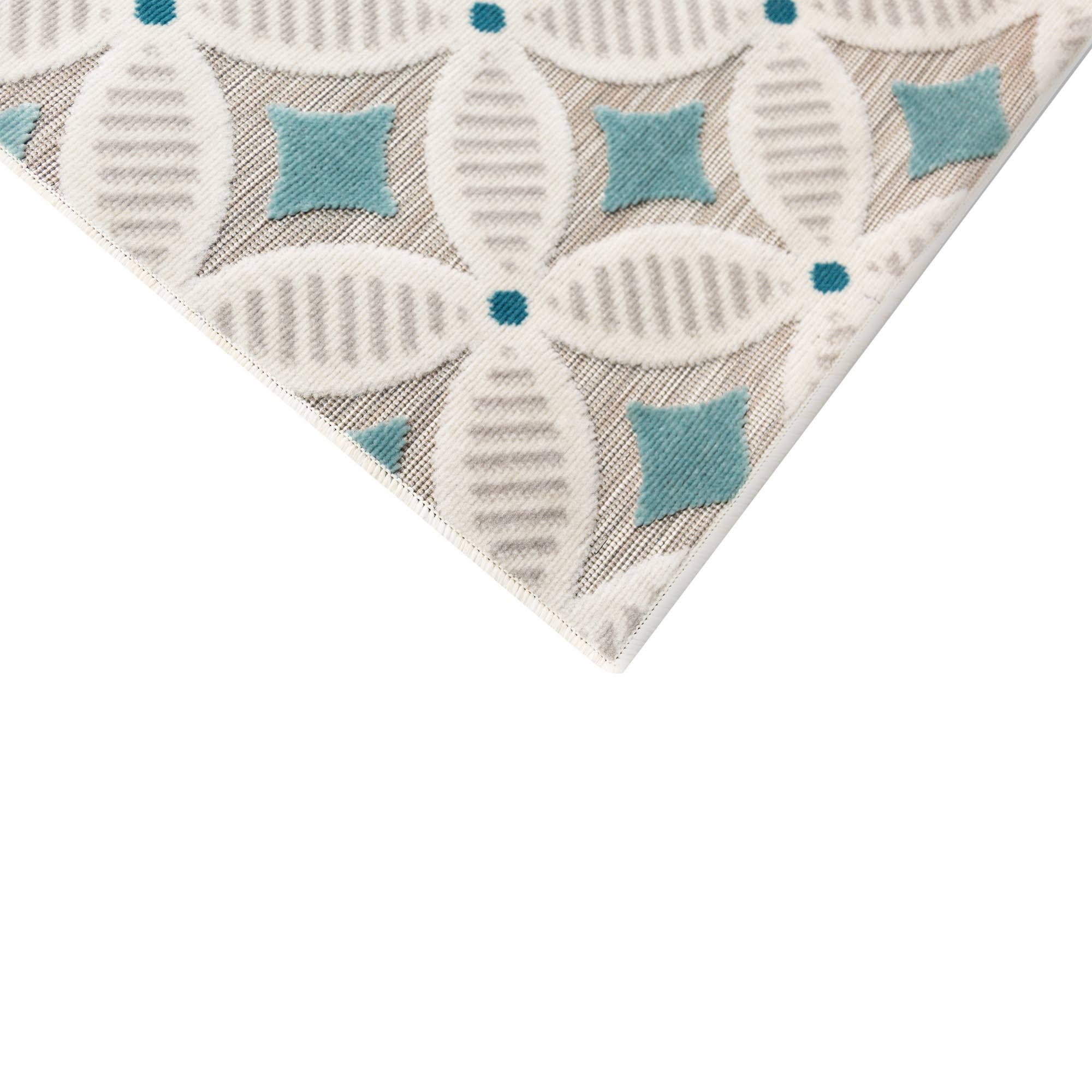 5& x 7& Quatrefoil Outdoor Rug Aqua - Opalhouse