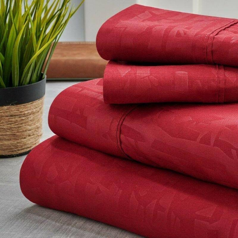 Bamboo 1800 Count Leaf Embossed Bed Sheet Set White / Full