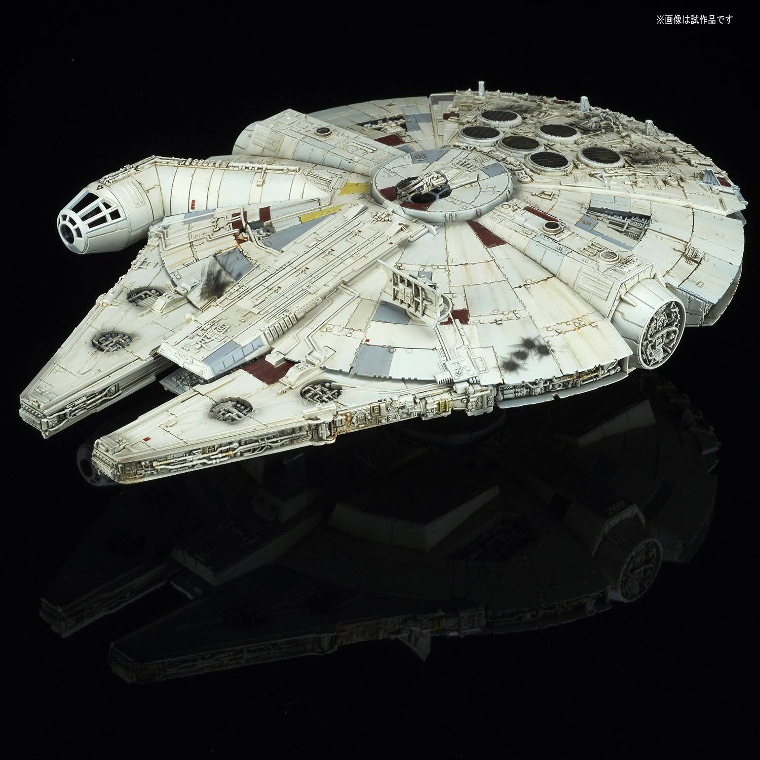 Millennium Falcon Star Wars The Last Jedi Bandai 1/144 Plastic Model