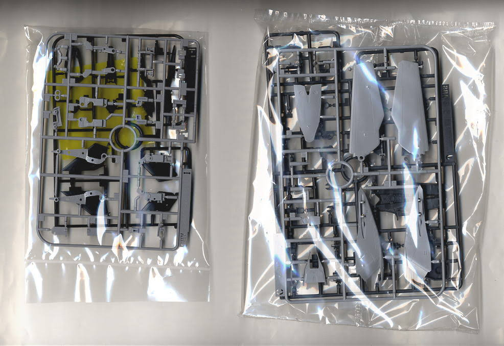 Bandai Robotech Macross Frontier VF-25S Messiah Valkyrie Ozma Custom 1/72 Model Kit