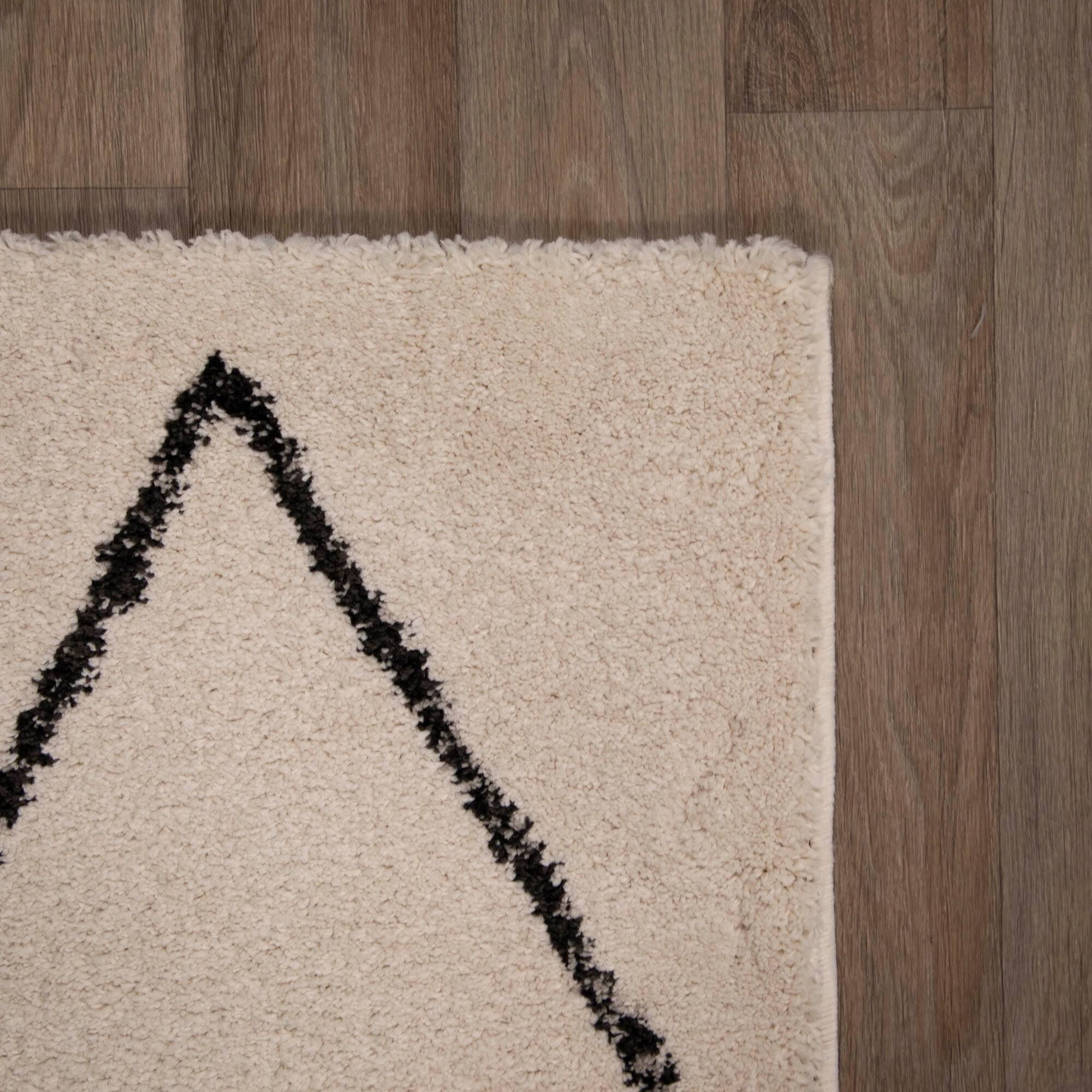 BALTA Grace Off-White 5 ft. x 7 ft. Diamond Trellis Area Rug, Beige