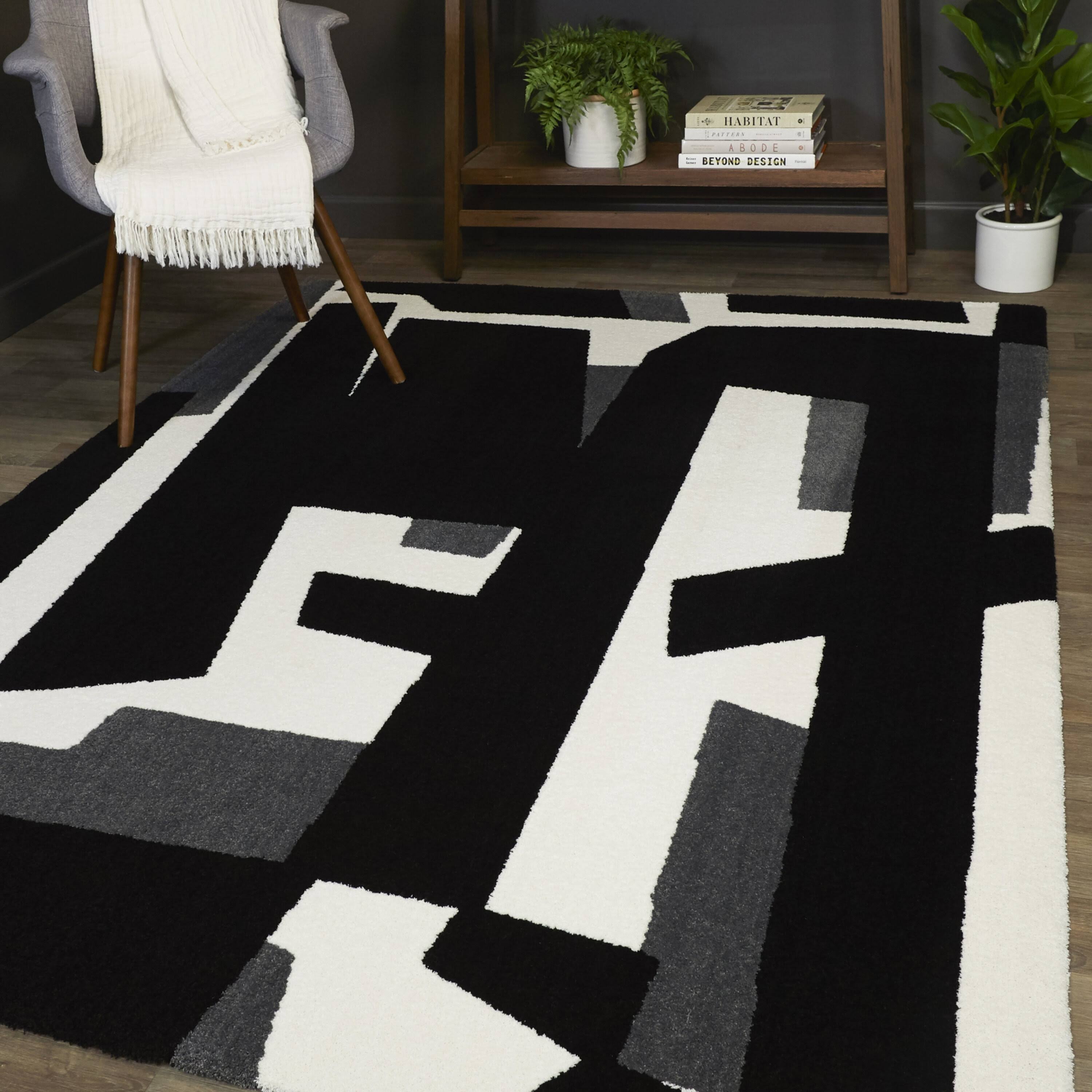 Nadim Modern Abstract Area Rug - 5&3x22 x 7& - Black