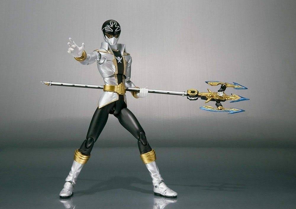 S. H. Figuarts Gokai Silver ? Kaizoku Sentai Gokaiger ?
