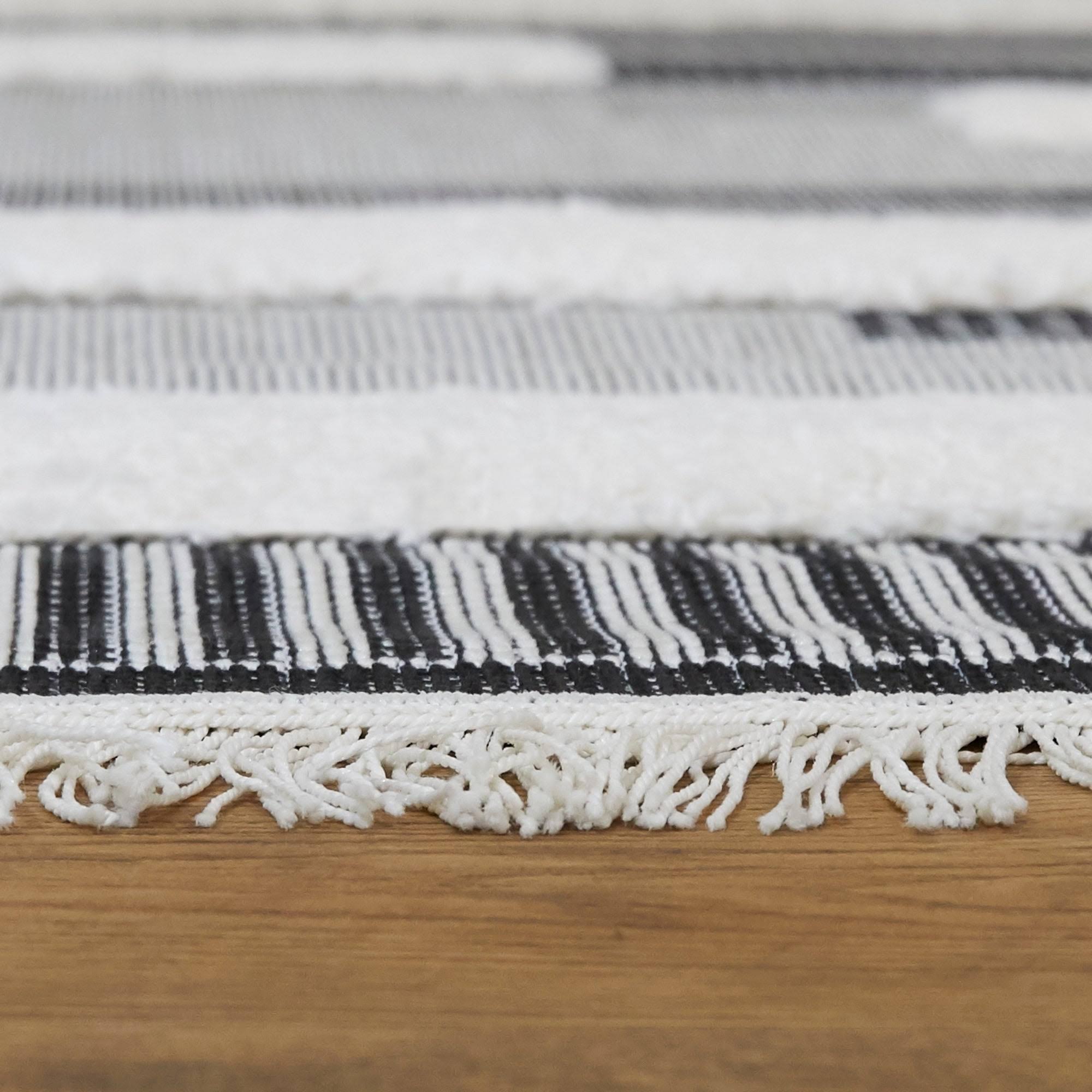 BALTA Tremo Grey 5&3x22 x 5&3x22 Indoor/Outdoor Area Rug