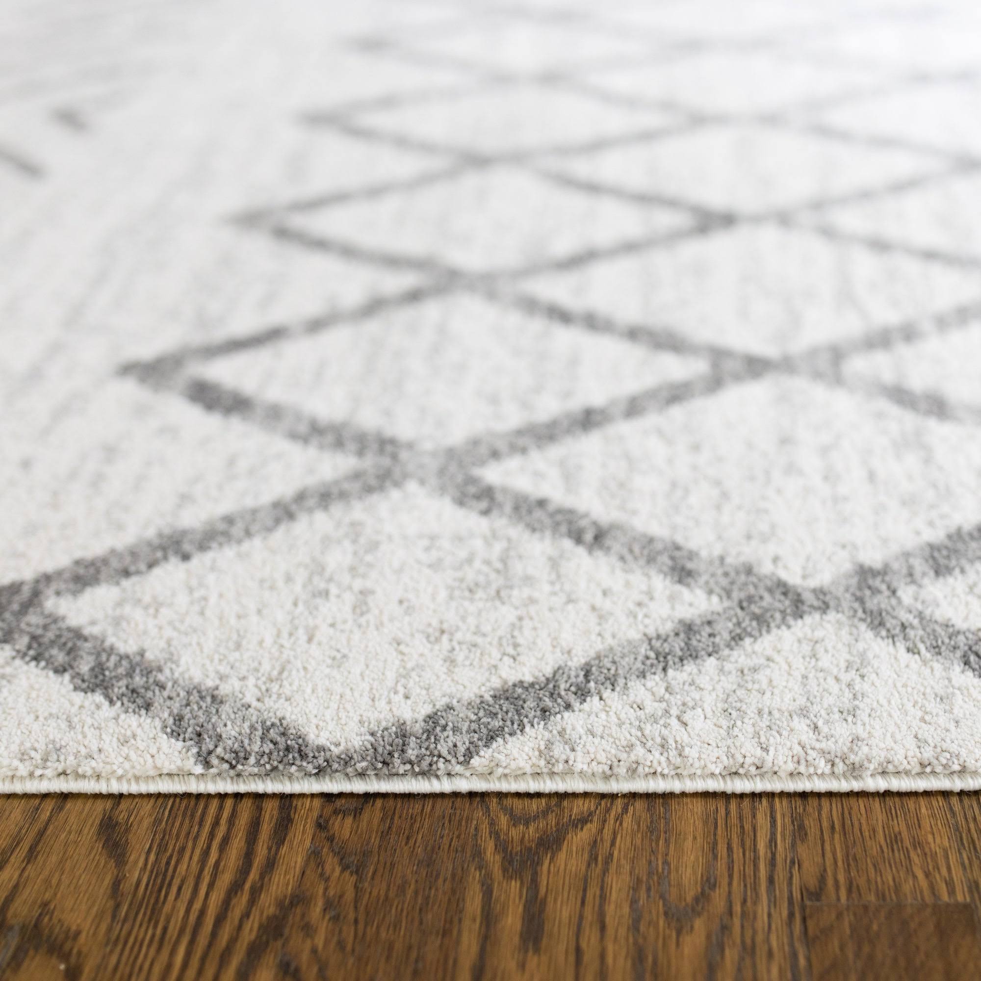 Carson Carrington Salsaker Geometric Indoor Area Rug - 5& 3x22 x 7& - Black