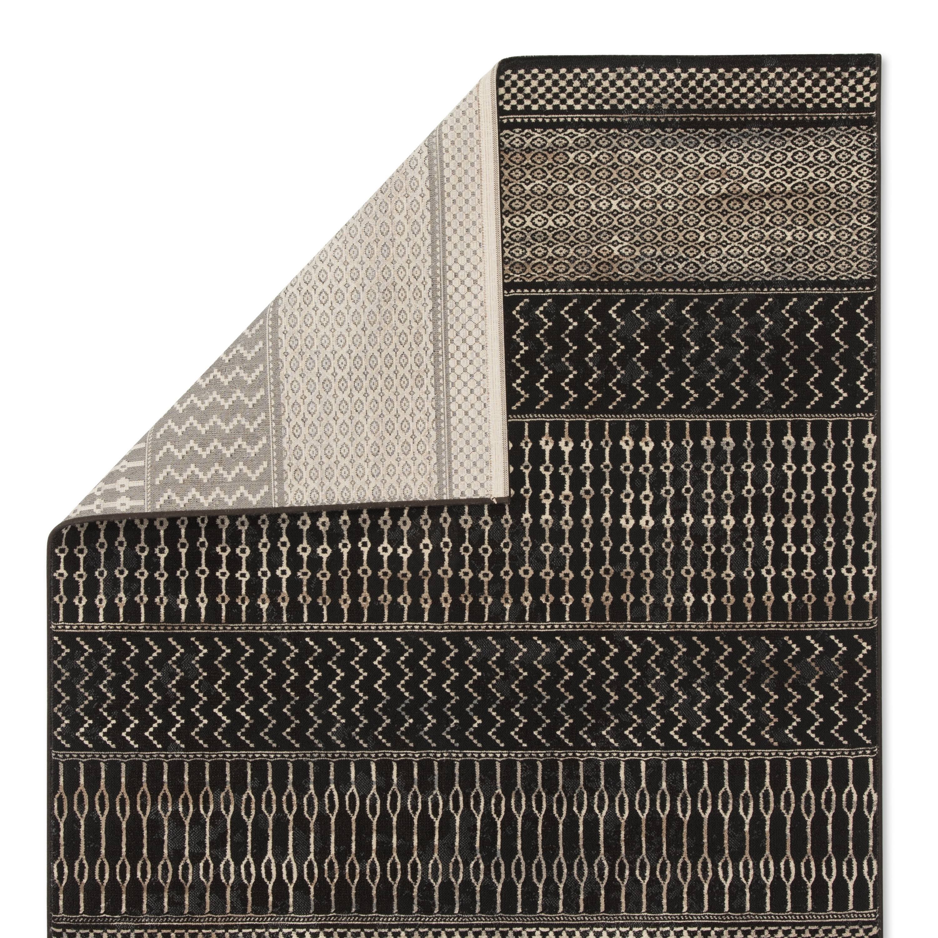 Warren Geometric Area Rug - 7&10x22 x 10&10x22 - White/Grey