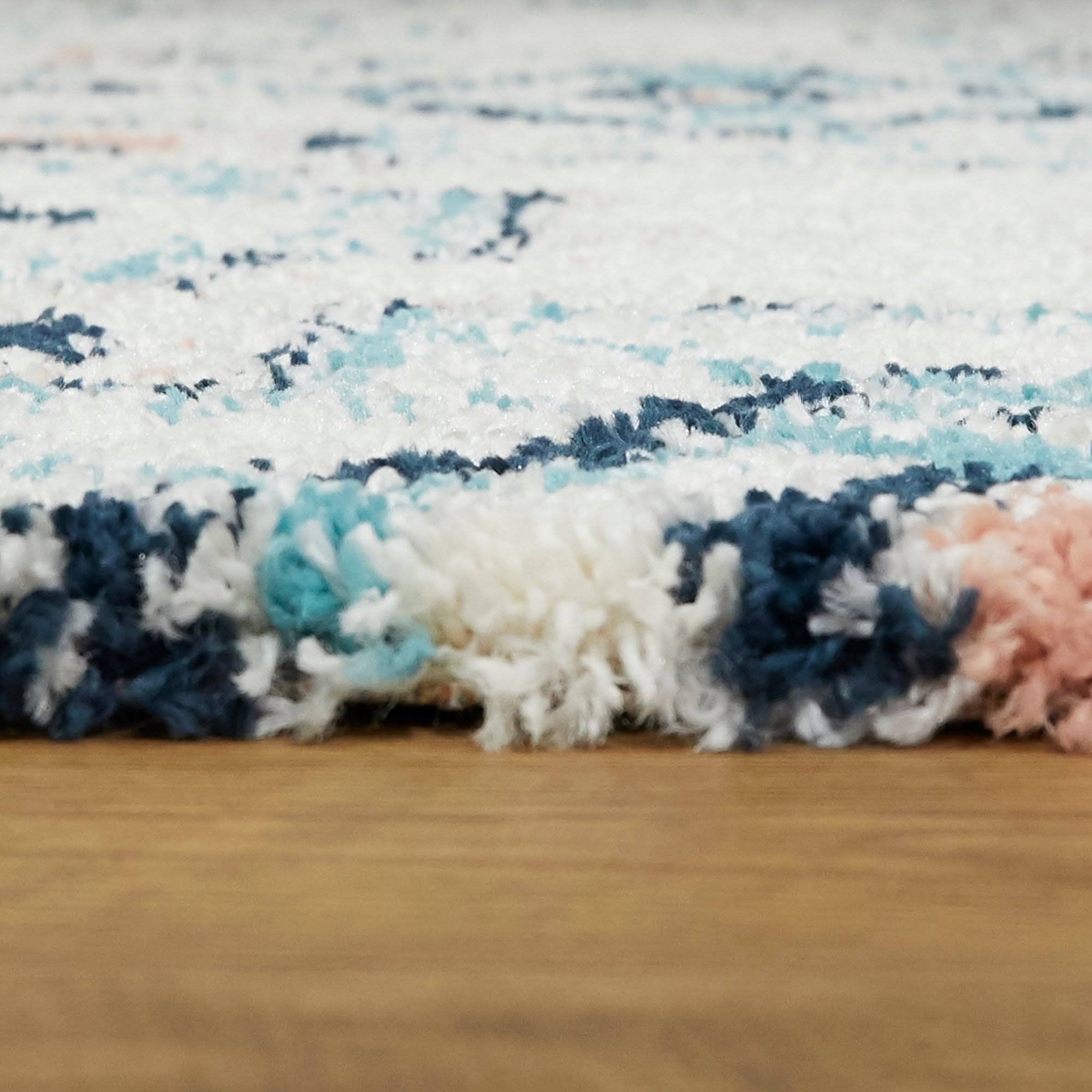 Amaru Geometric Shag Area Rug - 2&7x22 x 7& Runner - White