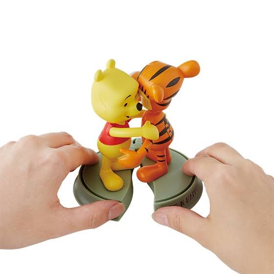 Hug and Happy - Winnie The Pooh, Tigger