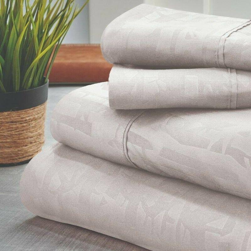 Bamboo 1800 Count Leaf Embossed Bed Sheet Set White / King