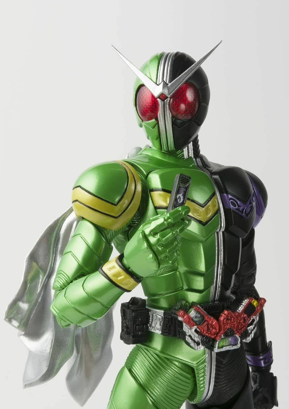 Kamen Rider W Cyclone Joker S.H.Figuarts Figure