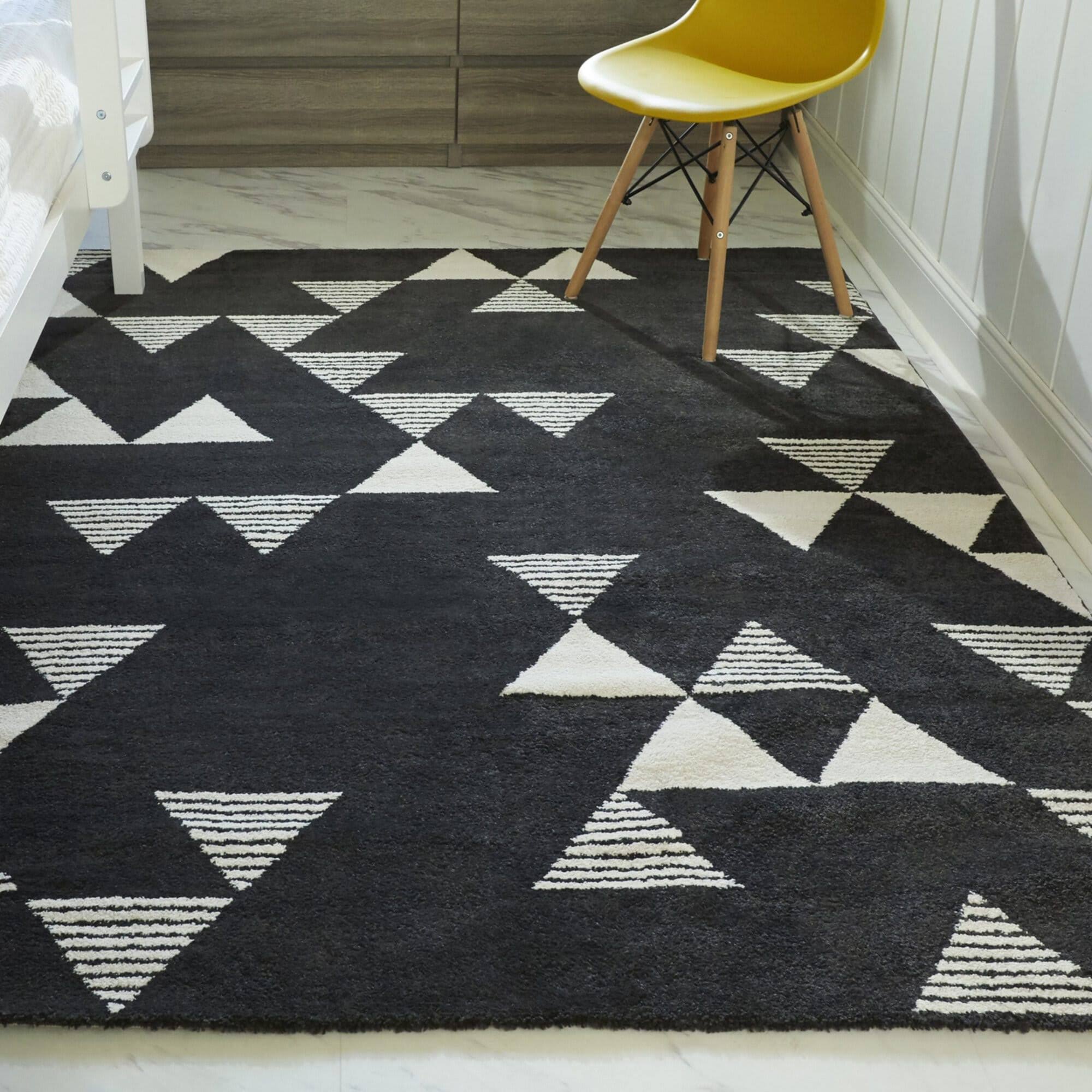 BALTA Phoebe Charcoal 4 ft. x 6 ft. Modern Geometric Area Rug, Grey
