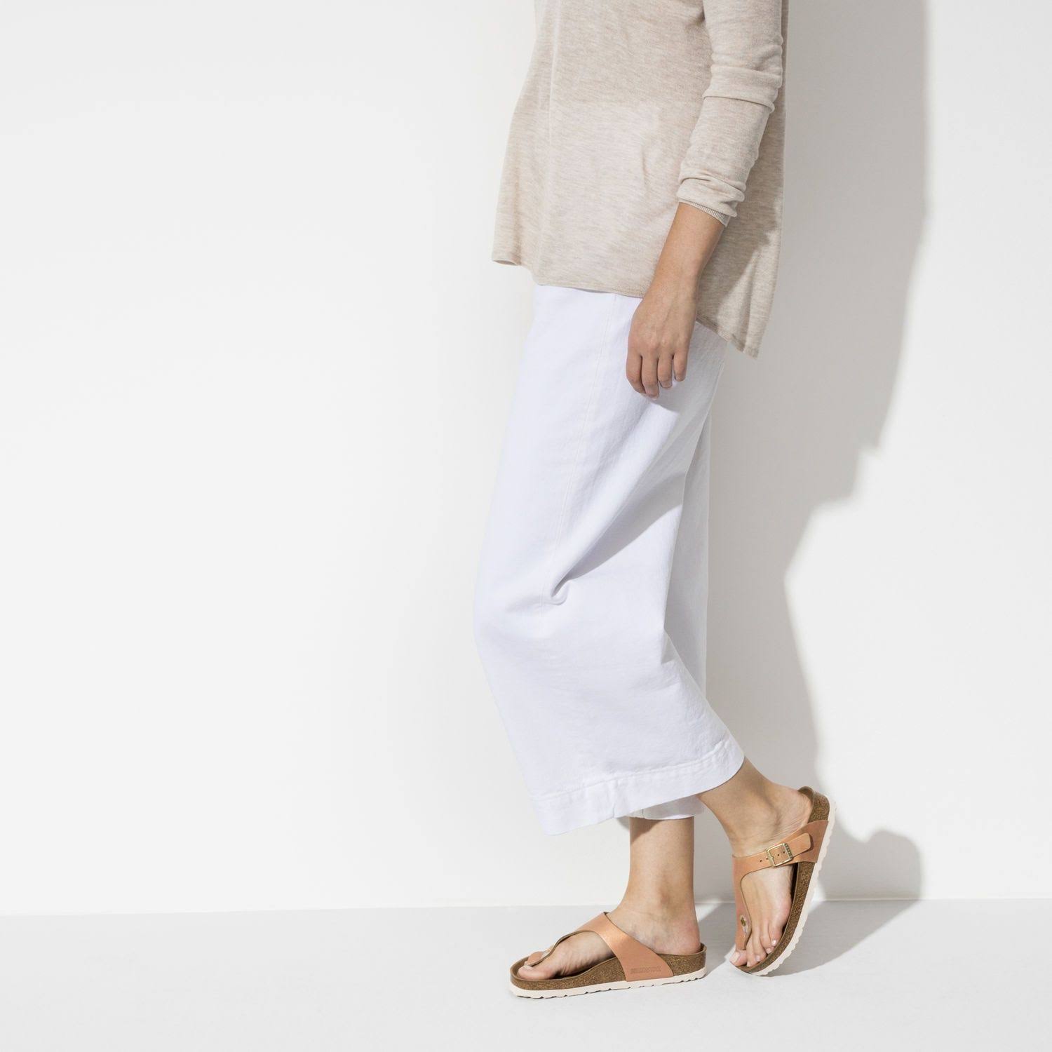 Birkenstock Women's Gizeh Sandal - 38 - Washed Metallic Sea Copper