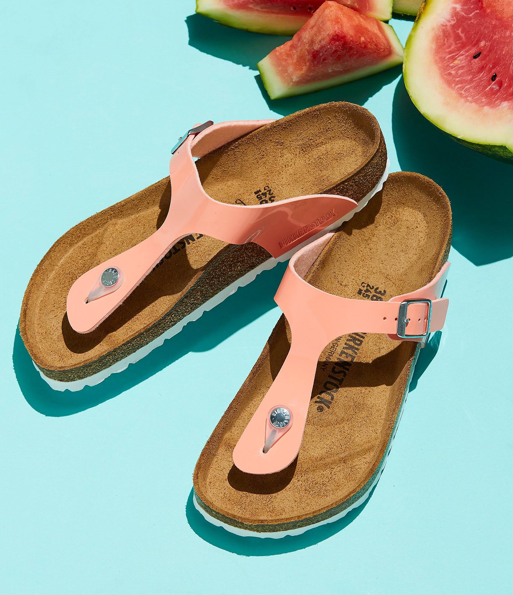 Birkenstock Women's Gizeh Sandal - 39 - Cherry Patent