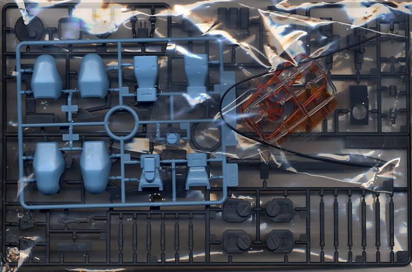 Bandai mg MS-07B-3 Gouf Custom