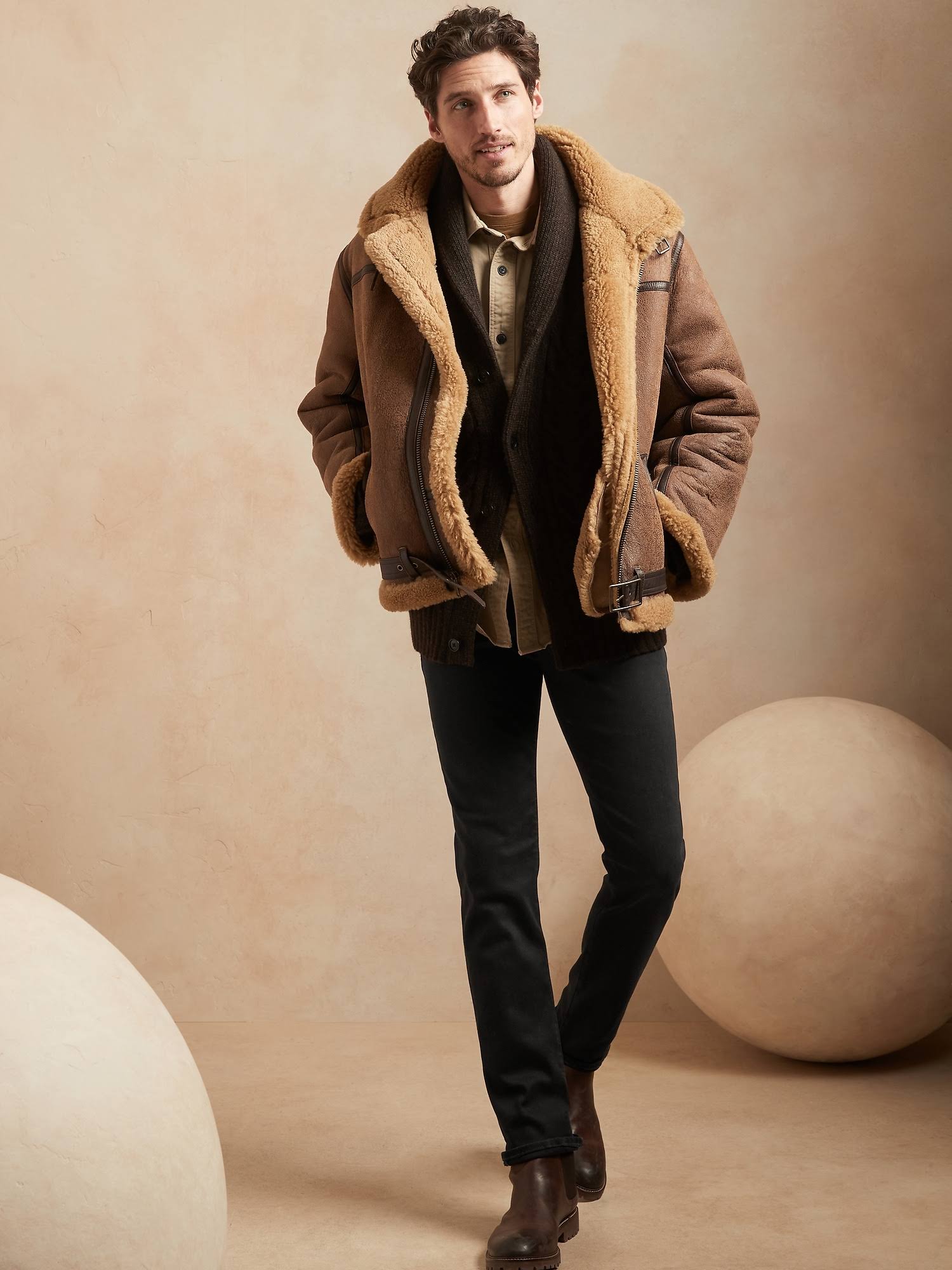 Banana Republic Men's Slim Luxe Traveler Black Jean True Black Size 30W 32L