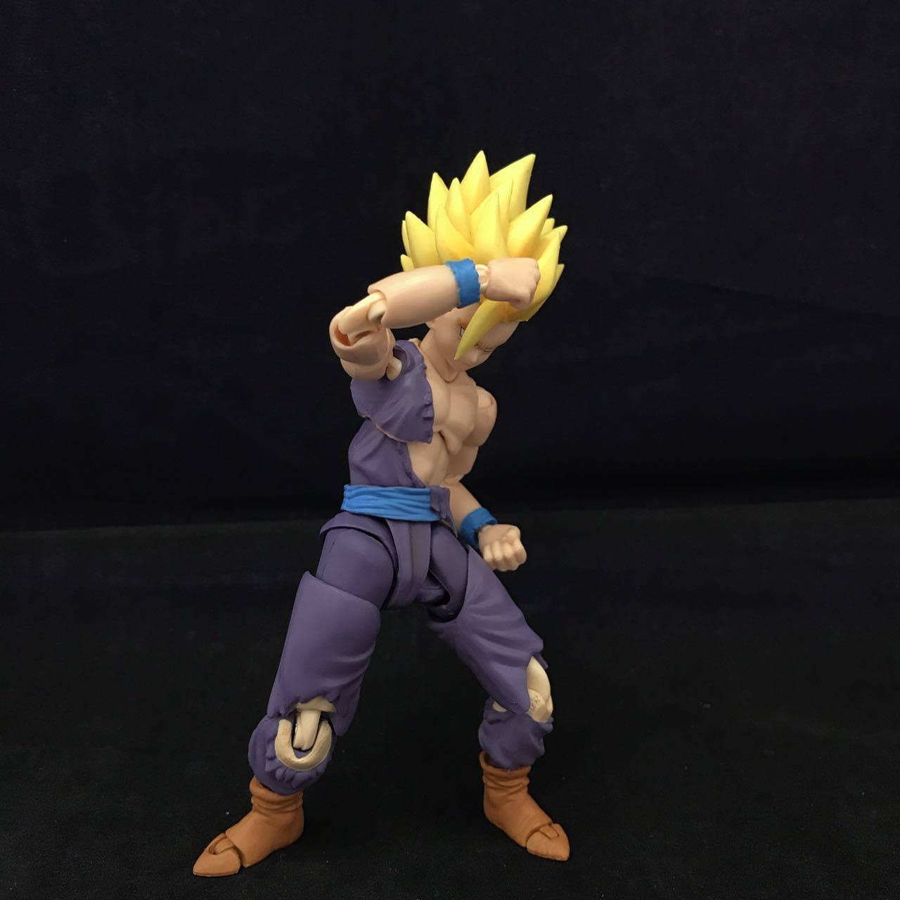 Dragon Ball Z: Super Saiyan Son Gohan S.H.Figuarts Action Figure