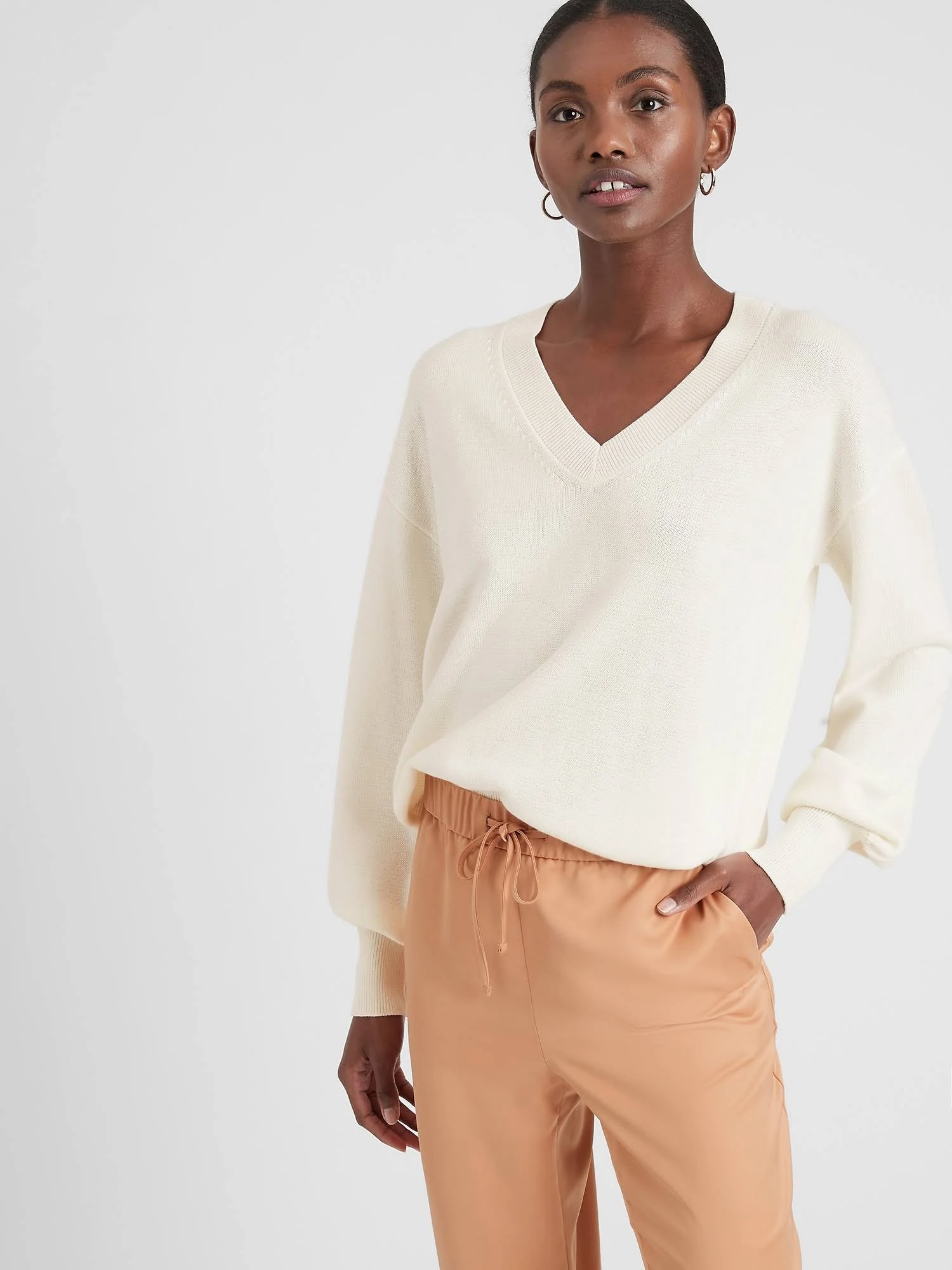 Women's Volume-Sleeve V-Neck Sweater Off White