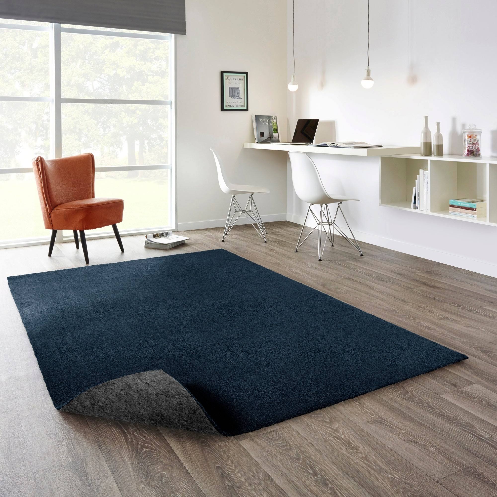 Elsie Solid Color Area Rug - 4&7x22 x 6&7x22 - Dark Blue
