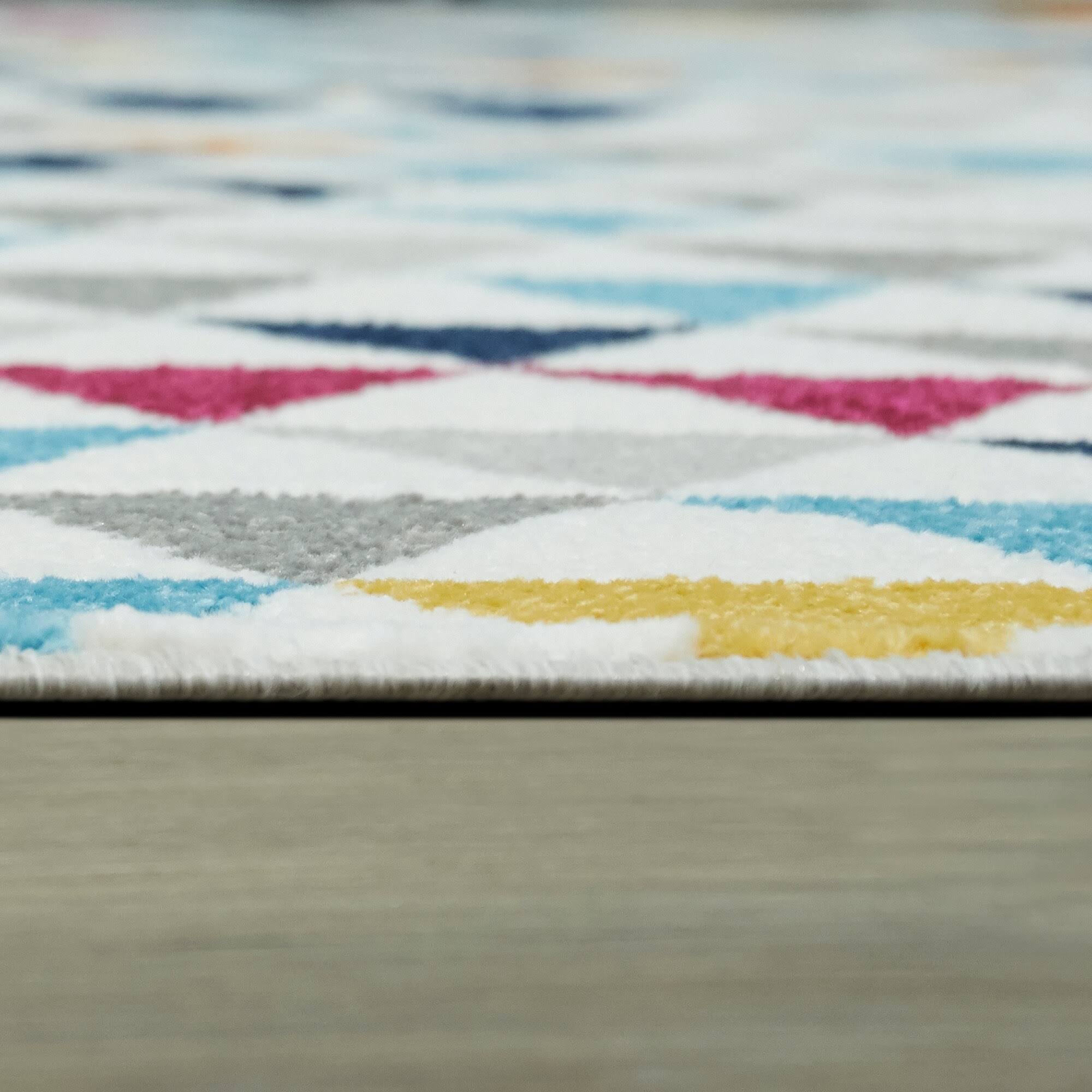 BALTA Modern Triangles Multicolor 4 ft. x 6 ft. Geometric Area Rug