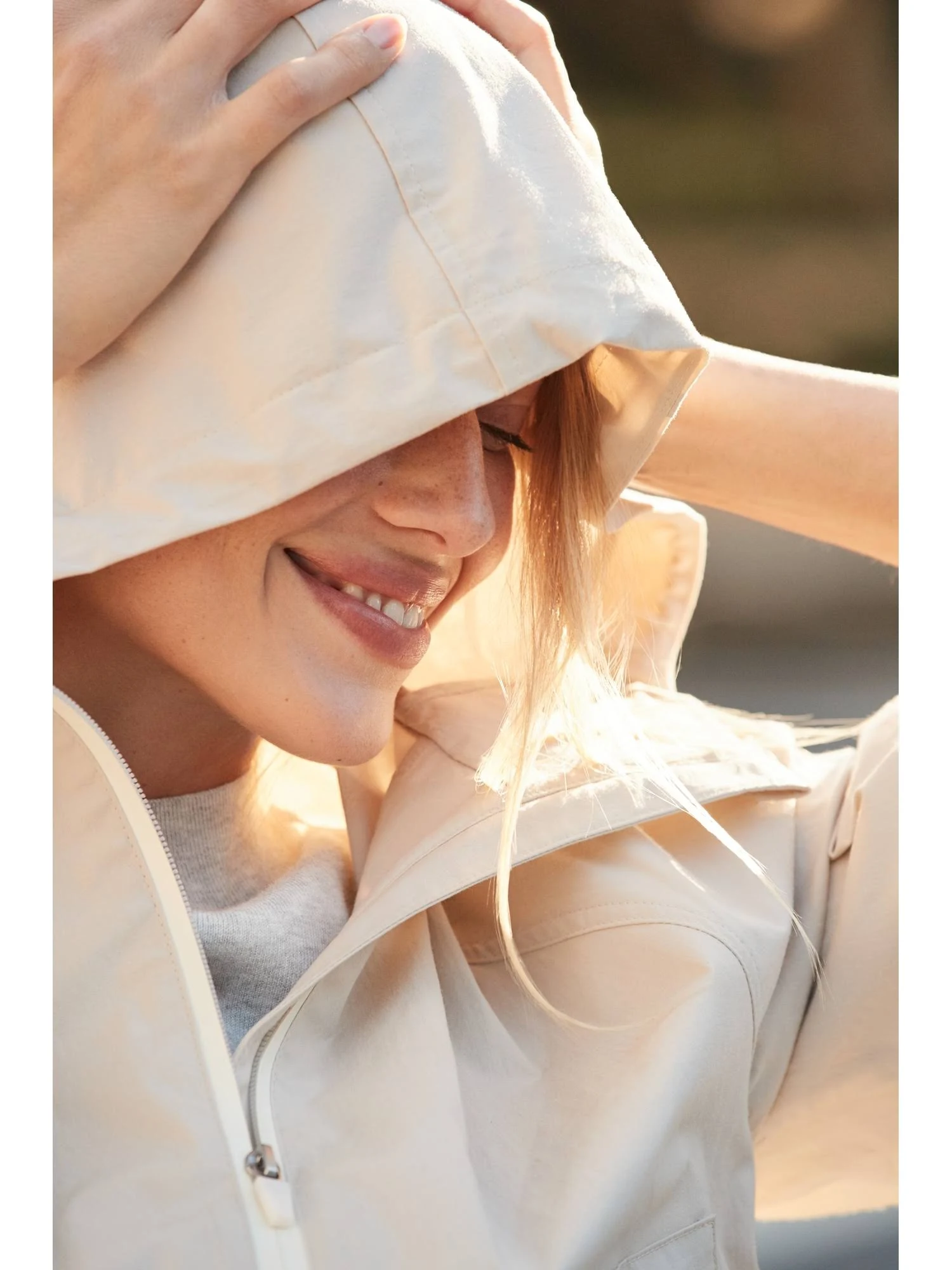 Banana Republic Women's Rain Jacket Sea Salt Size S