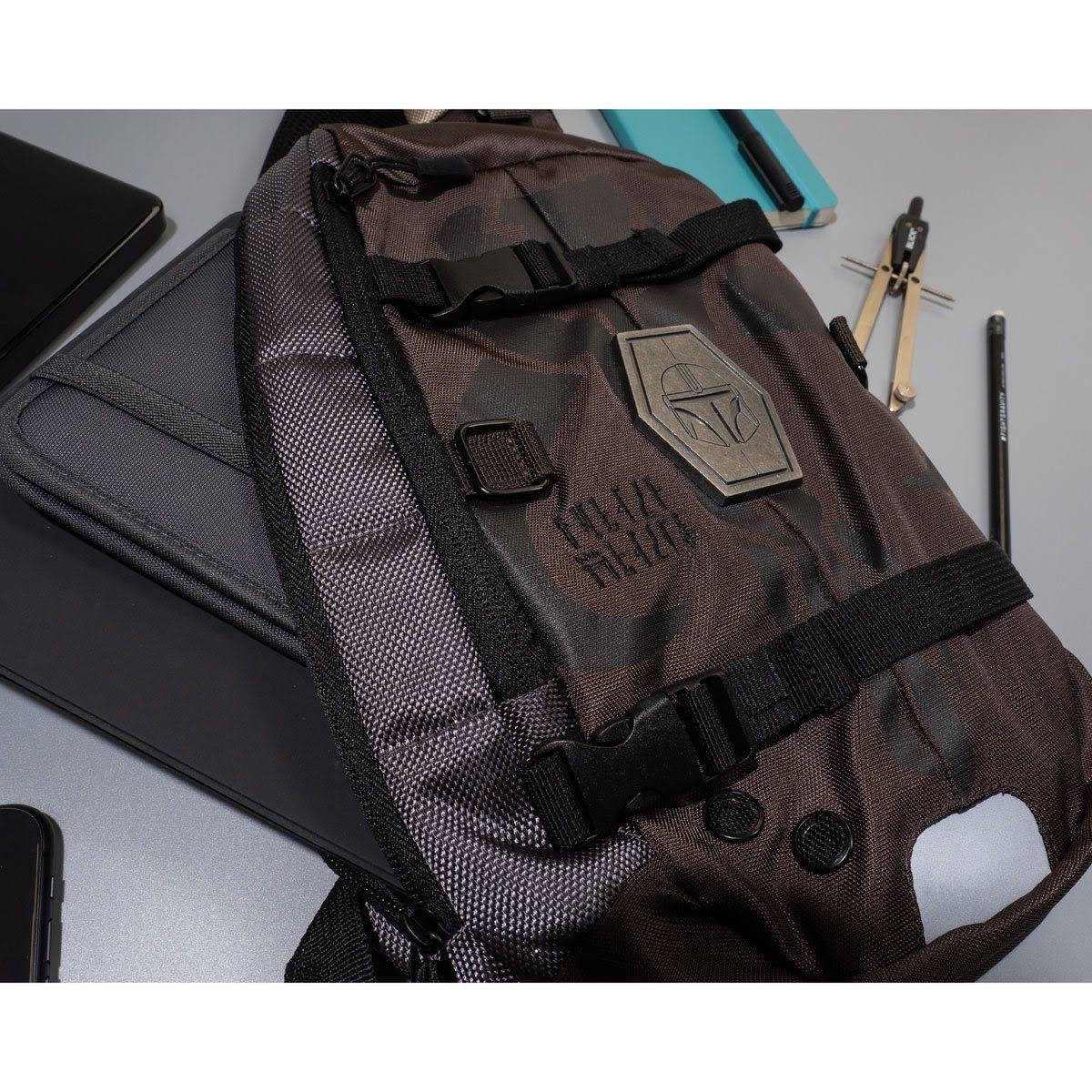 Bioworld Star Wars: The Mandalorian Sling Bag - EE Exclusive