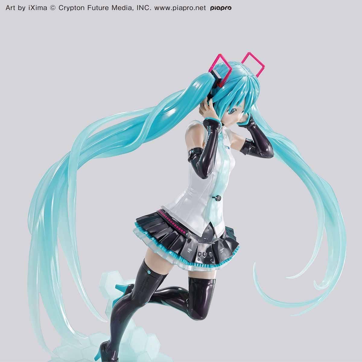 Figure Rise Labo Hatsune Miku V4X Model Kit