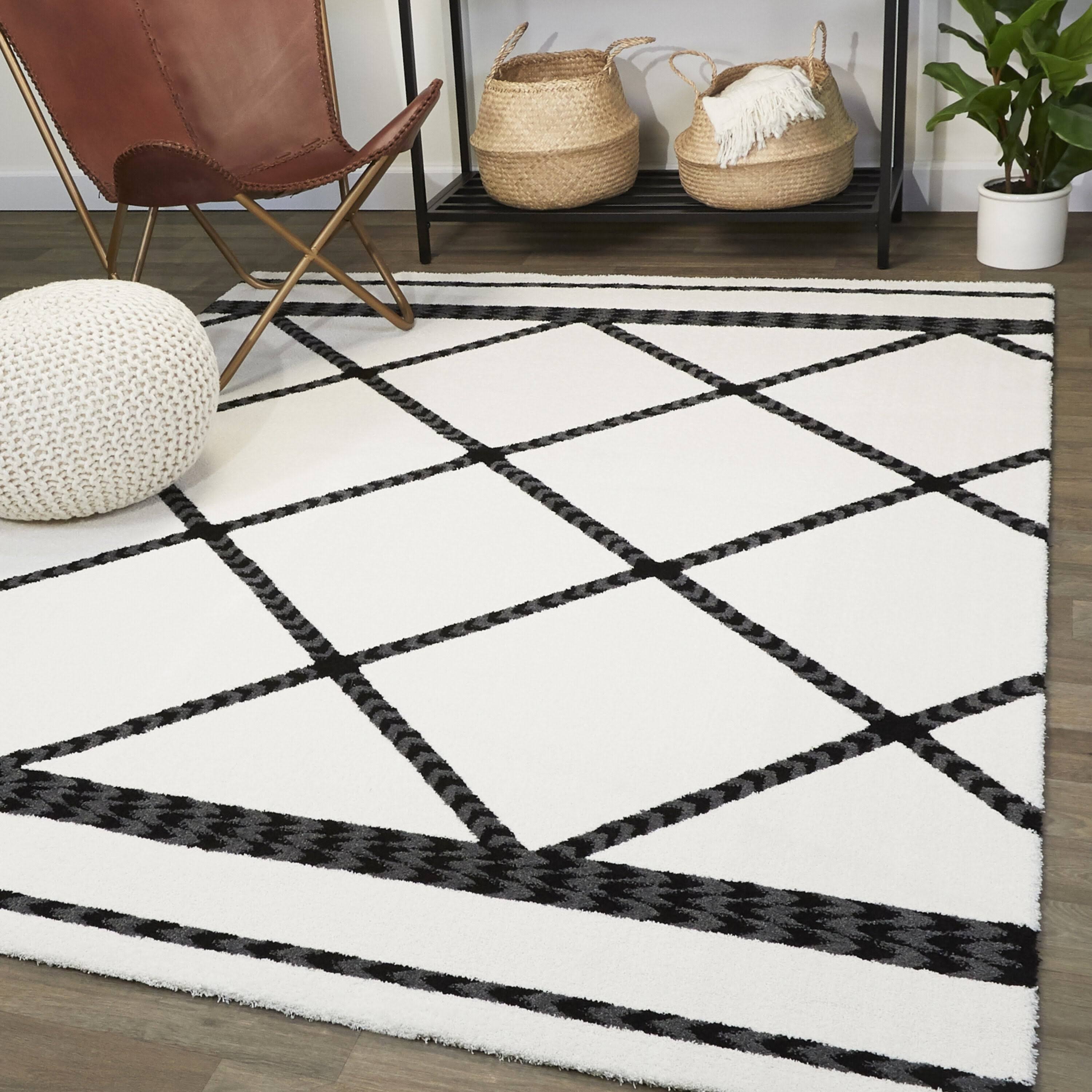Nigel Modern Trellis Area Rug - 7&10x22 x 10& - Black