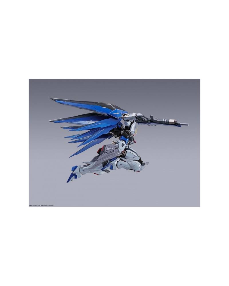 Gundam Metal Build Freedom Gundam (concept 2)