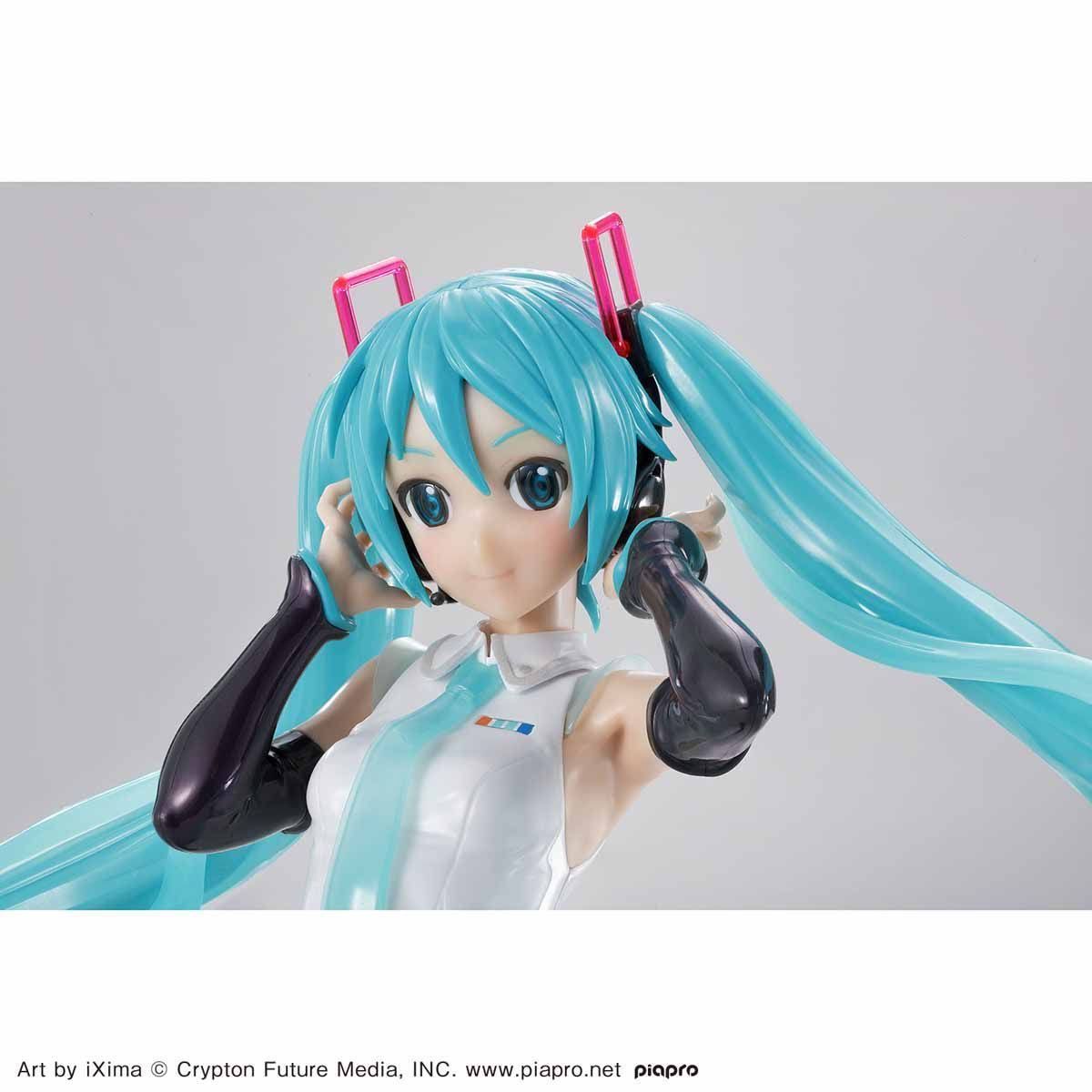 Figure Rise Labo Hatsune Miku V4X Model Kit