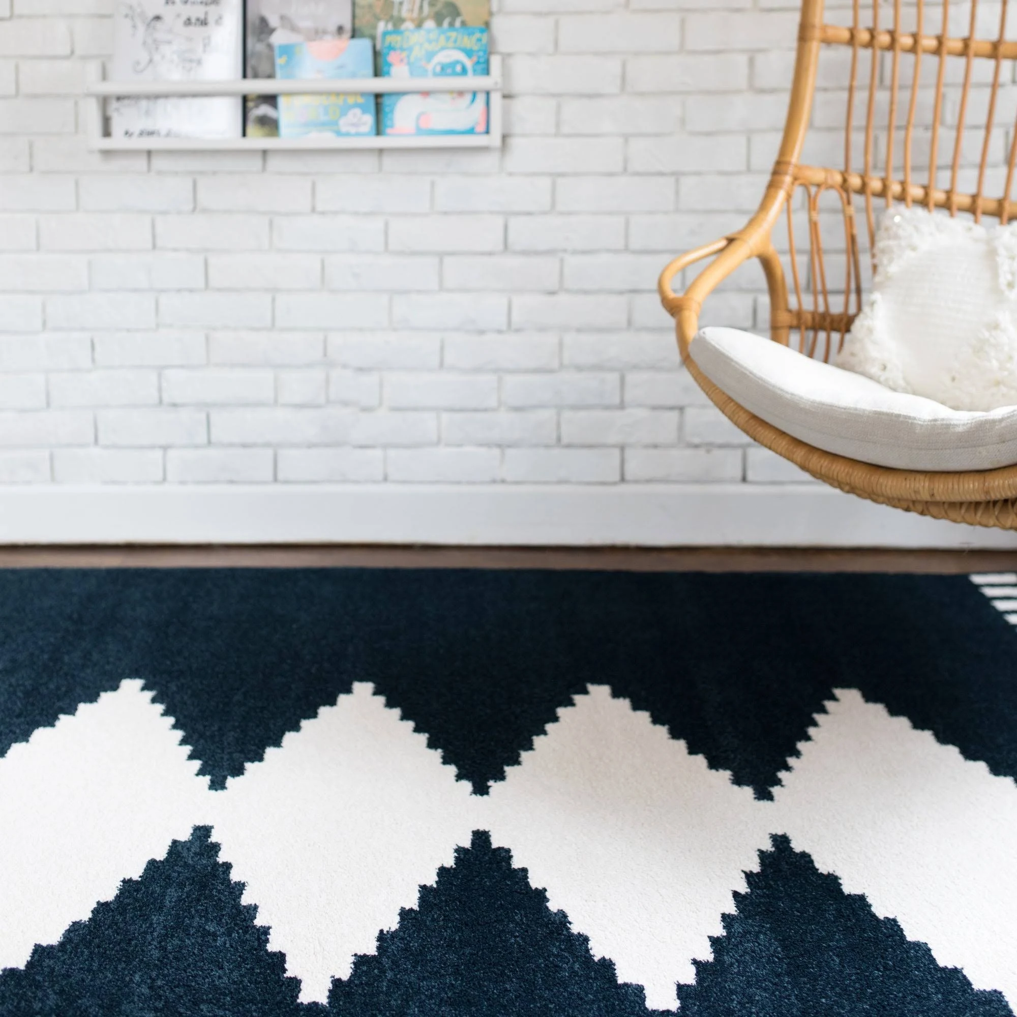 Balta Nisha Navy 5 ft. x 7 ft. Area Rug, Blue