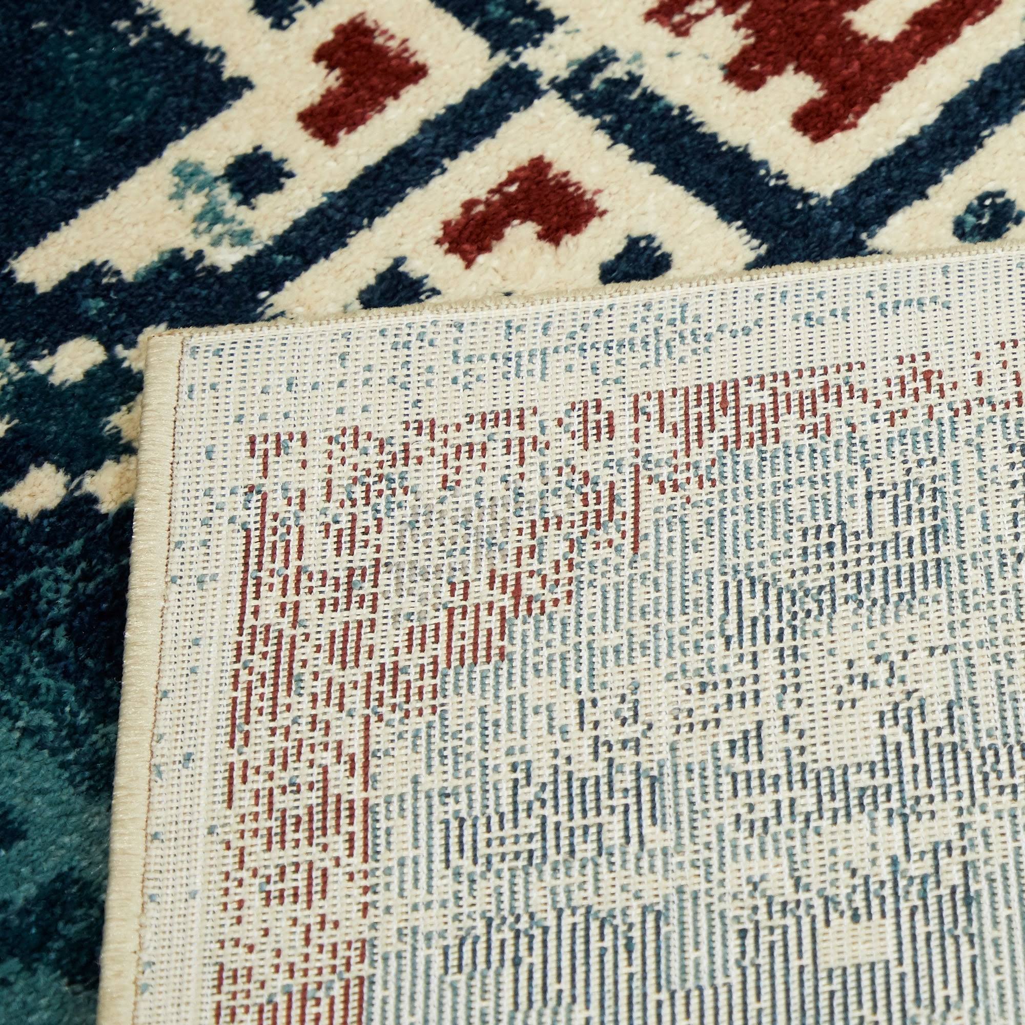 BALTA Herrera White 5 ft. x 7 ft. Distressed Medallion Area Rug